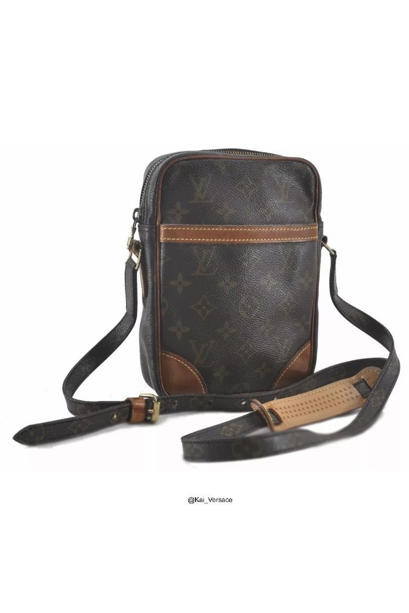 Louis Vuitton 2006 pre-owned Danube Crossbody Shoulder Bag - Farfetch