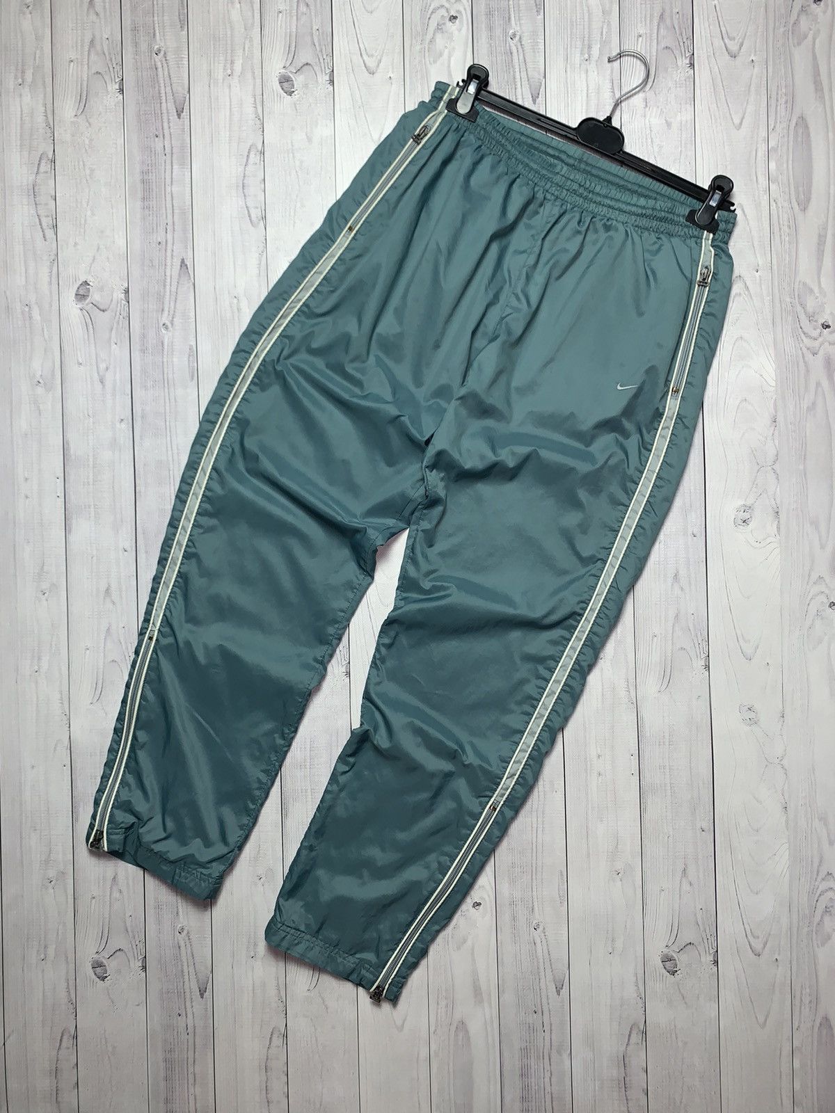 Nike × Vintage Vintage Nike pants size S logo joggers Size US 30 / EU 46 - 1 Thumbnail