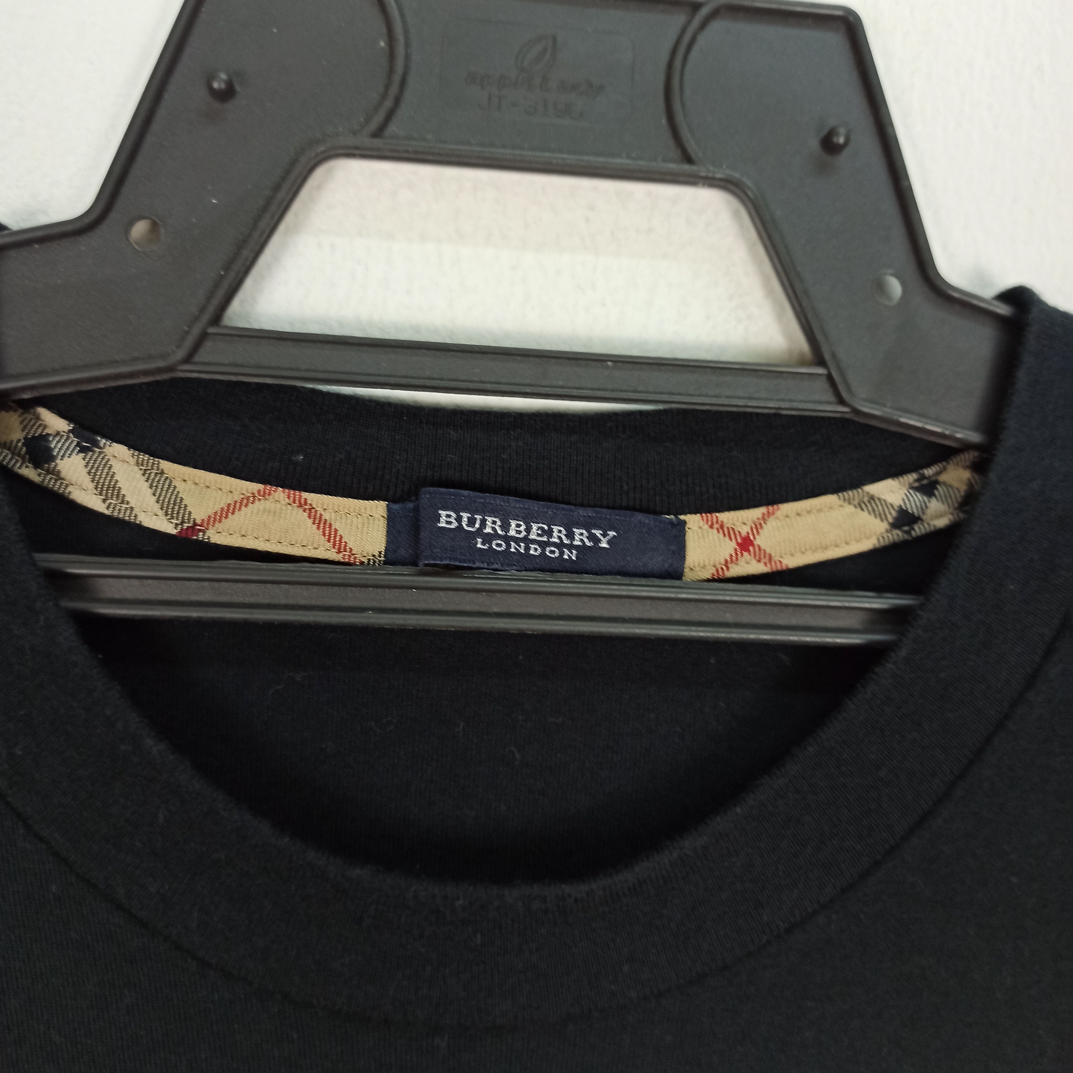 Burberry Burberry Nova Check Plain T-shirt Size US L / EU 52-54 / 3 - 3 Thumbnail