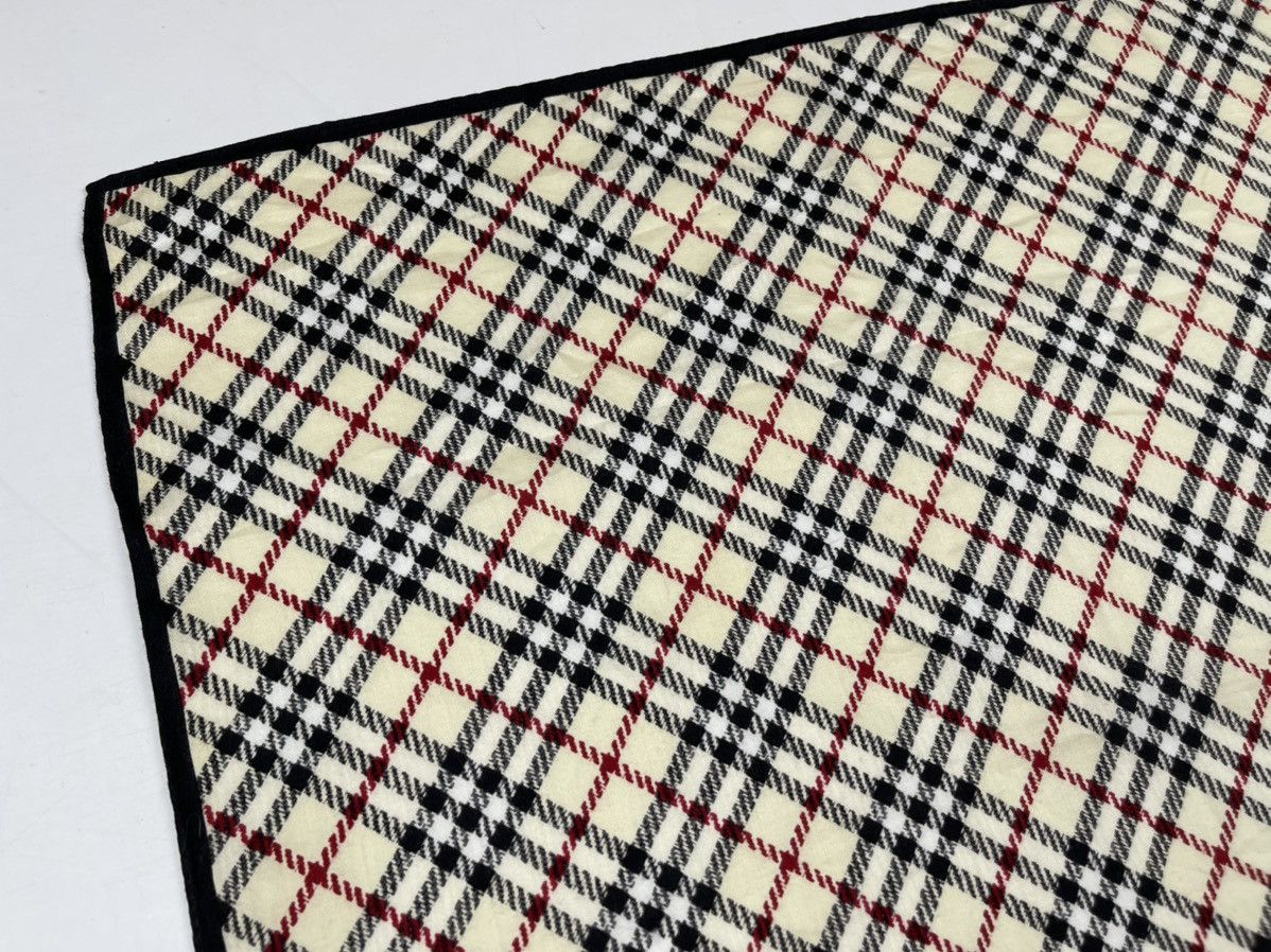 Burberry × Other burberry bandana handkerchief neckerchief scarf HC0102 Size ONE SIZE - 8 Thumbnail