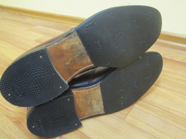 Allen Edmonds Ostendo cherry loafers.Like Gucci or Dior loafers. Size US 9 / EU 42 - 5 Thumbnail