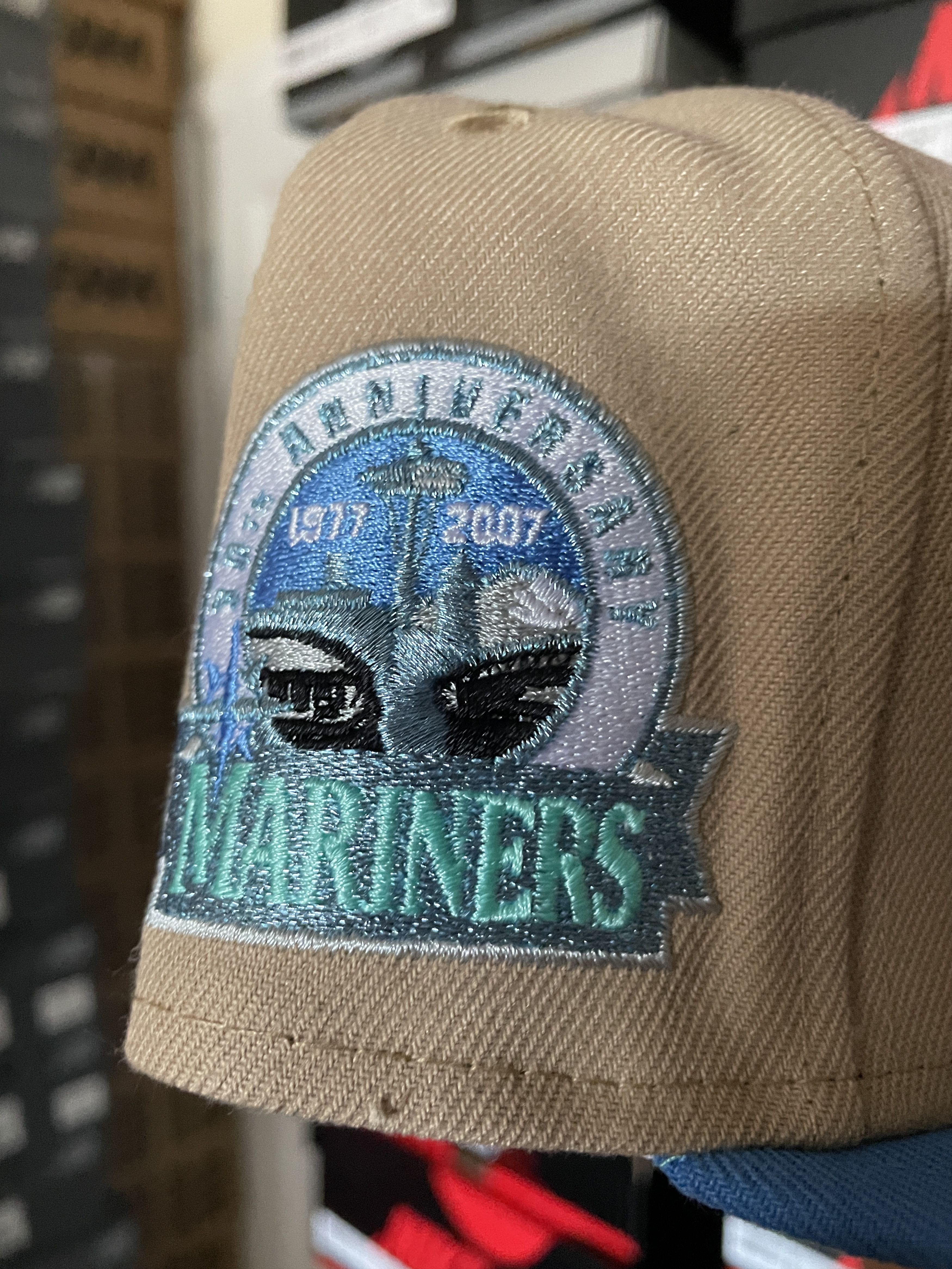 MLB × New Era Tan Khaki Blue Seattle Mariners 7 1/8 Two 2 Tone Iced 30th Size ONE SIZE - 4 Thumbnail