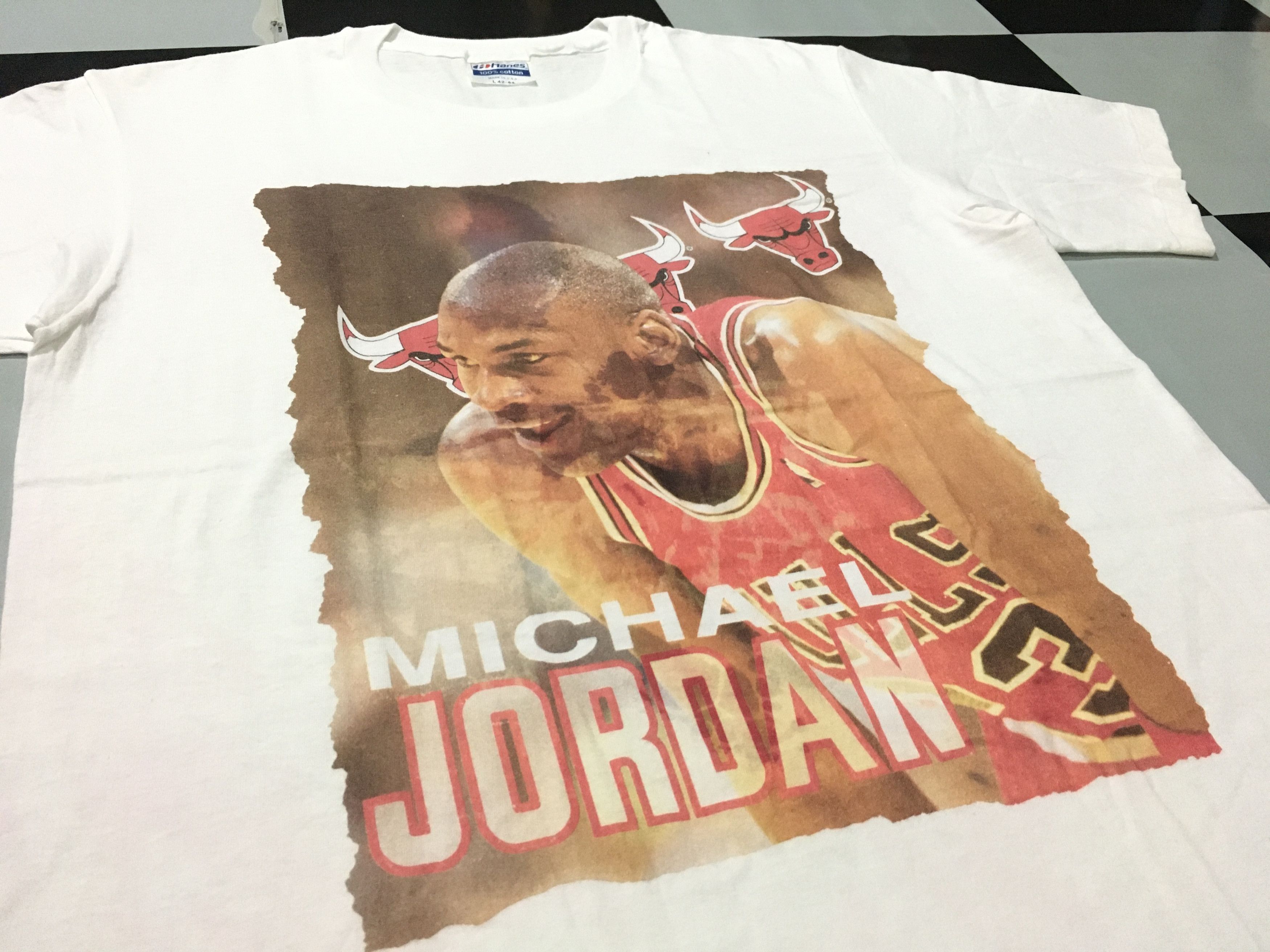 NBA × Rap Tees × Vintage Vintage Michael Jordan shirt Bulls bootleg Single stitch Size US L / EU 52-54 / 3 - 1 Thumbnail