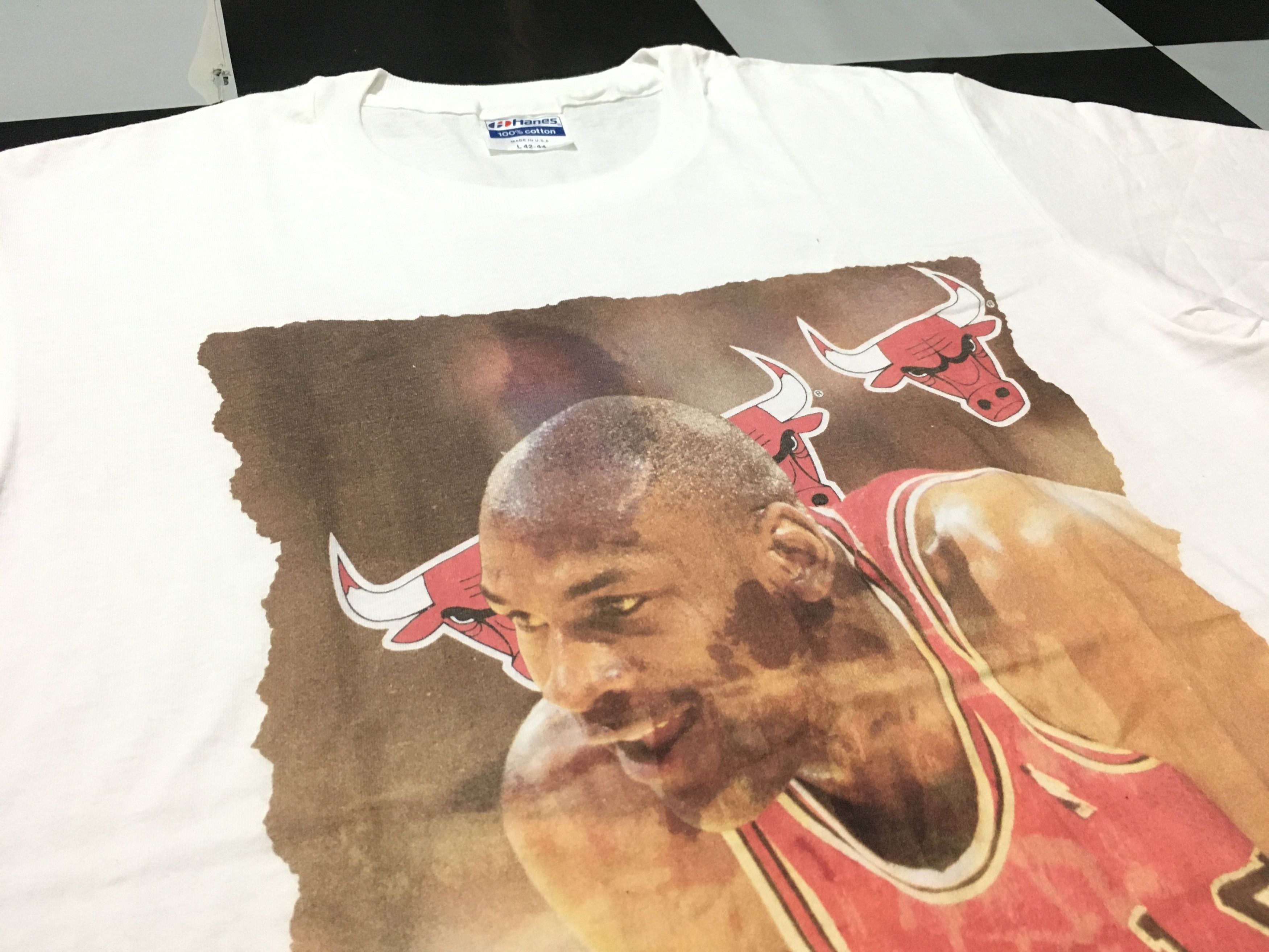 NBA × Rap Tees × Vintage Vintage Michael Jordan shirt Bulls bootleg Single stitch Size US L / EU 52-54 / 3 - 3 Thumbnail