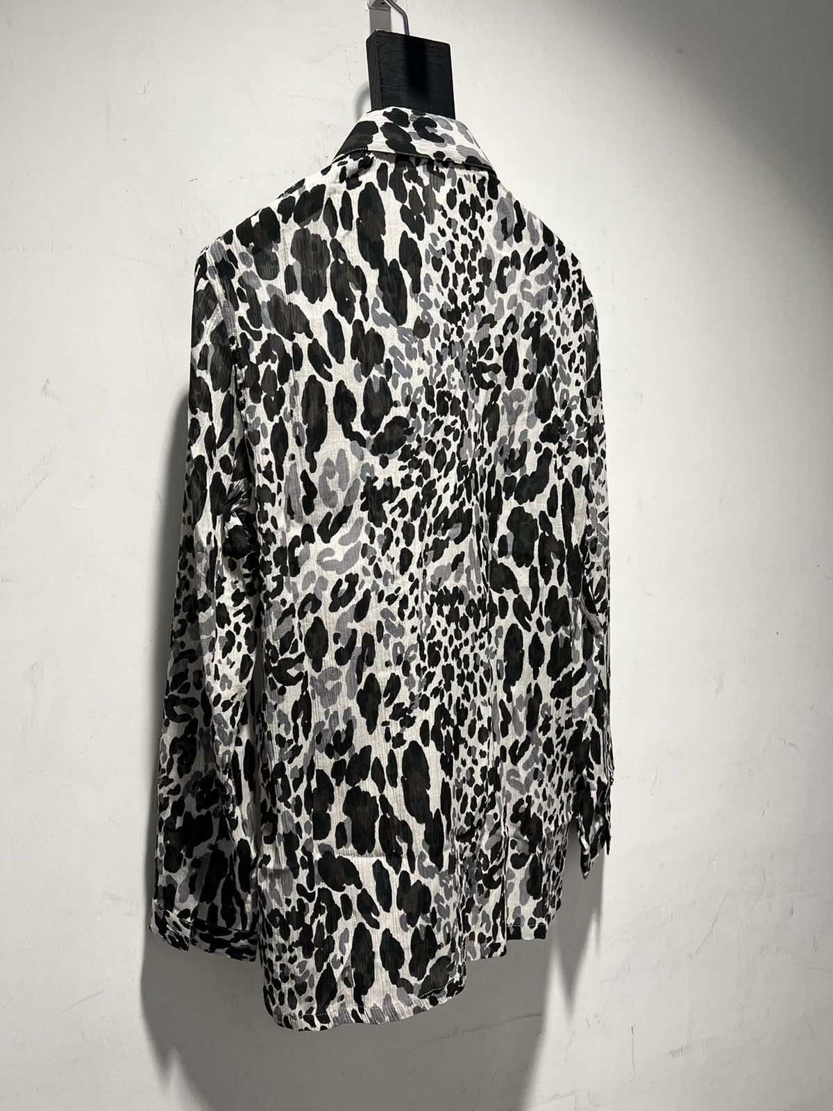 Saint Laurent Paris SS20 Snow Leopard Print Crepe Shirt sz37 &38 Size US S / EU 44-46 / 1 - 3 Thumbnail