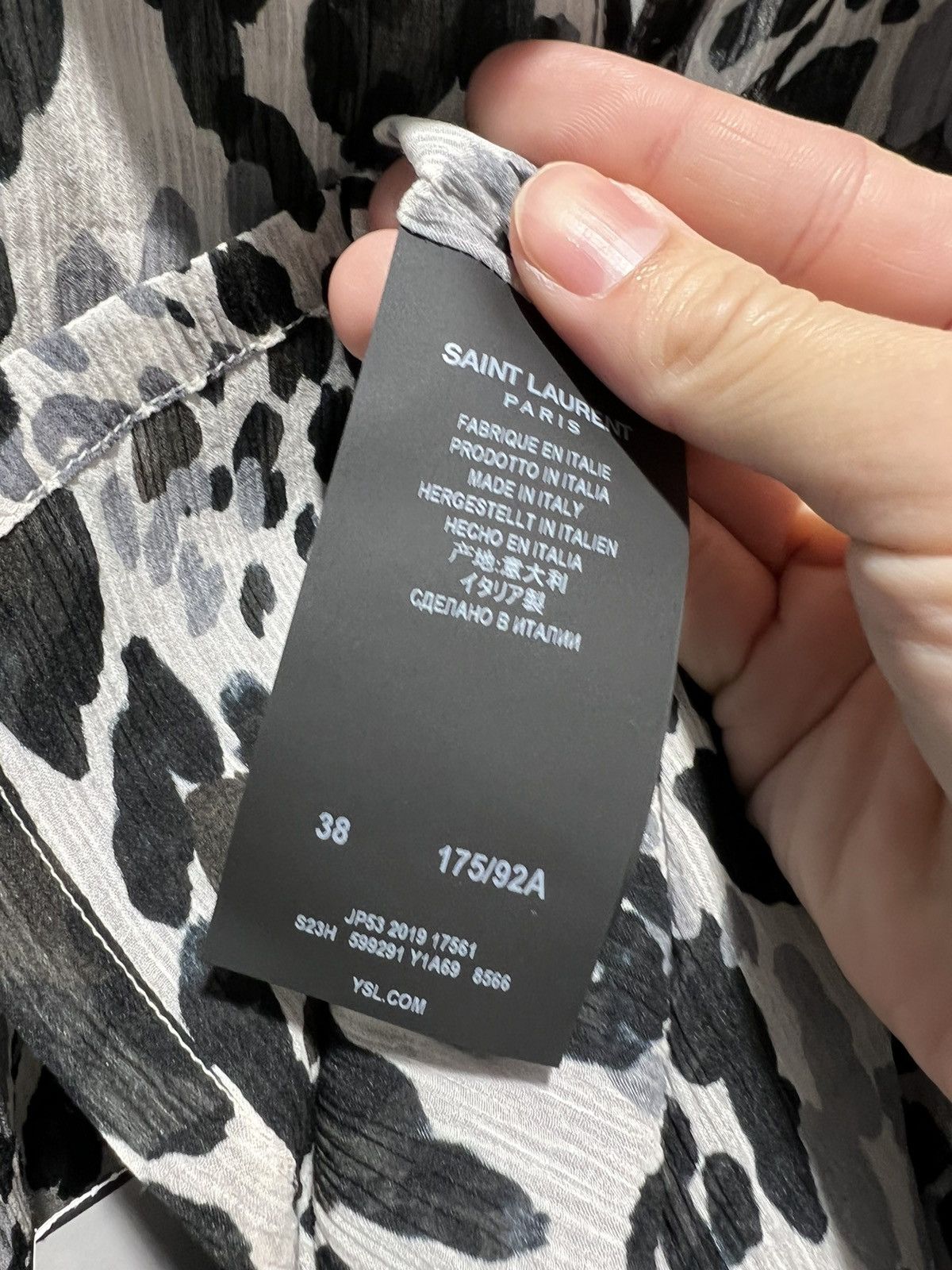 Saint Laurent Paris SS20 Snow Leopard Print Crepe Shirt sz37 &38 Size US S / EU 44-46 / 1 - 6 Thumbnail