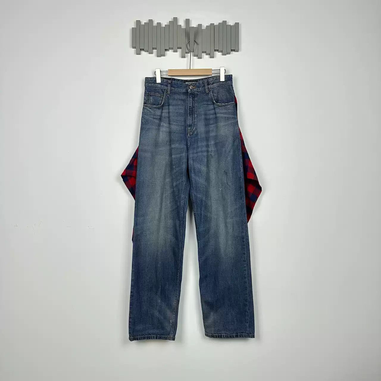 Balenciaga Balenciaga 21ss Splicing Shirt Jeans Size US 28 / EU 44 - 1 Thumbnail