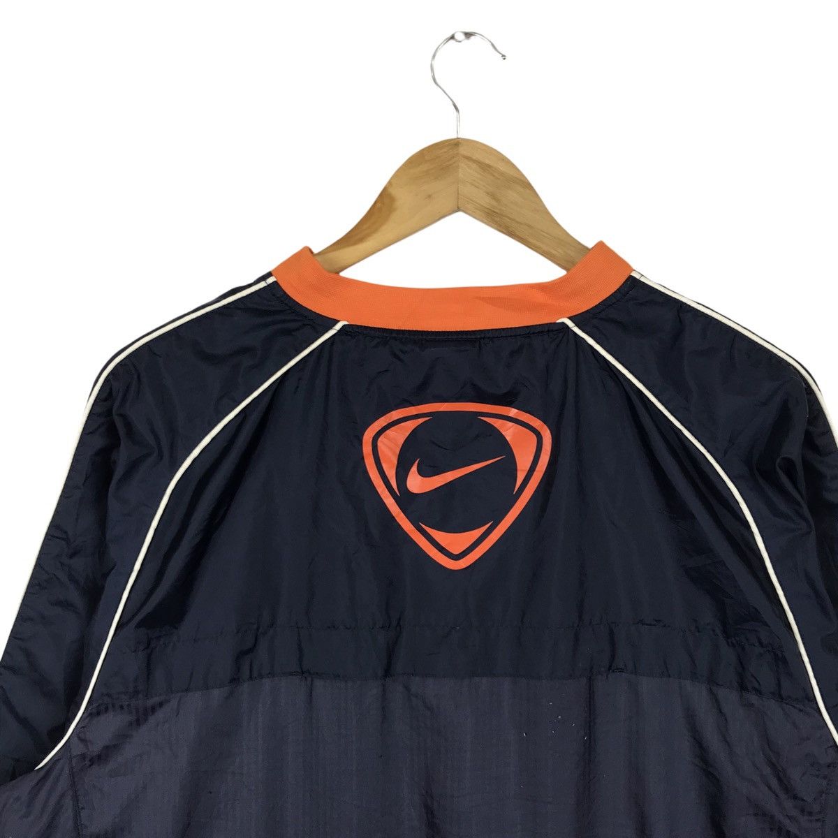 Nike Vintage Nike Windbreaker Sweater Pullover Size US XL / EU 56 / 4 - 5 Thumbnail