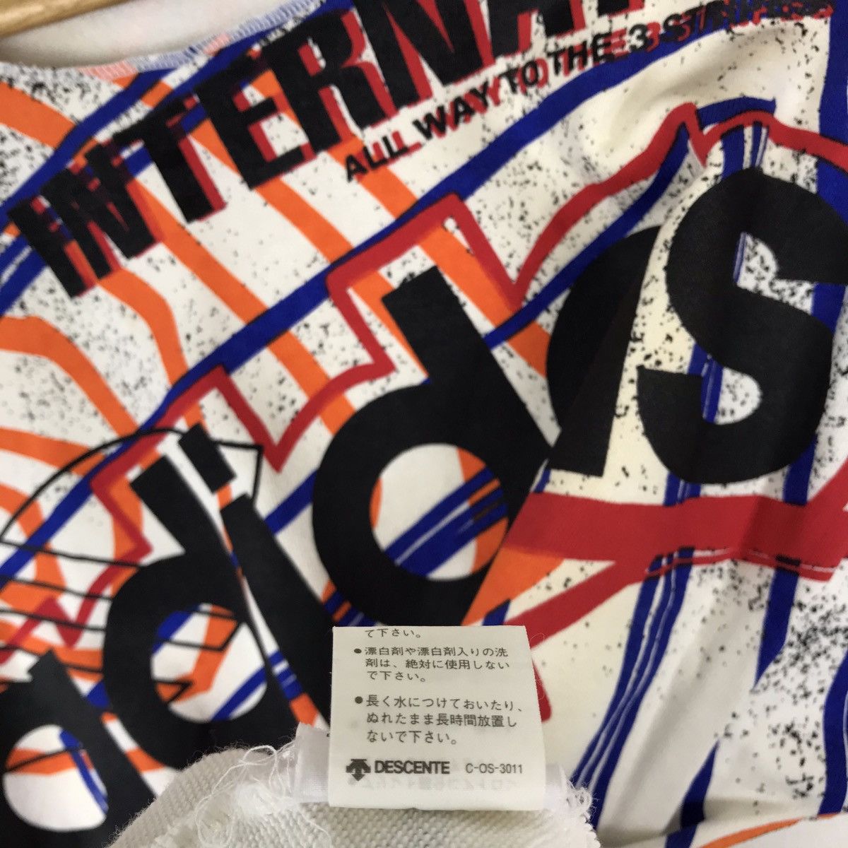 Adidas Vintage 90s Adidas International All Over Print Shirt Size US M / EU 48-50 / 2 - 12 Thumbnail