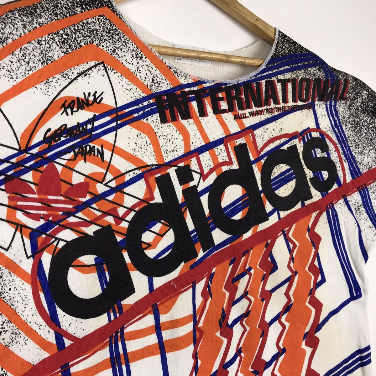 Adidas Vintage 90s Adidas International All Over Print Shirt Size US M / EU 48-50 / 2 - 4 Thumbnail