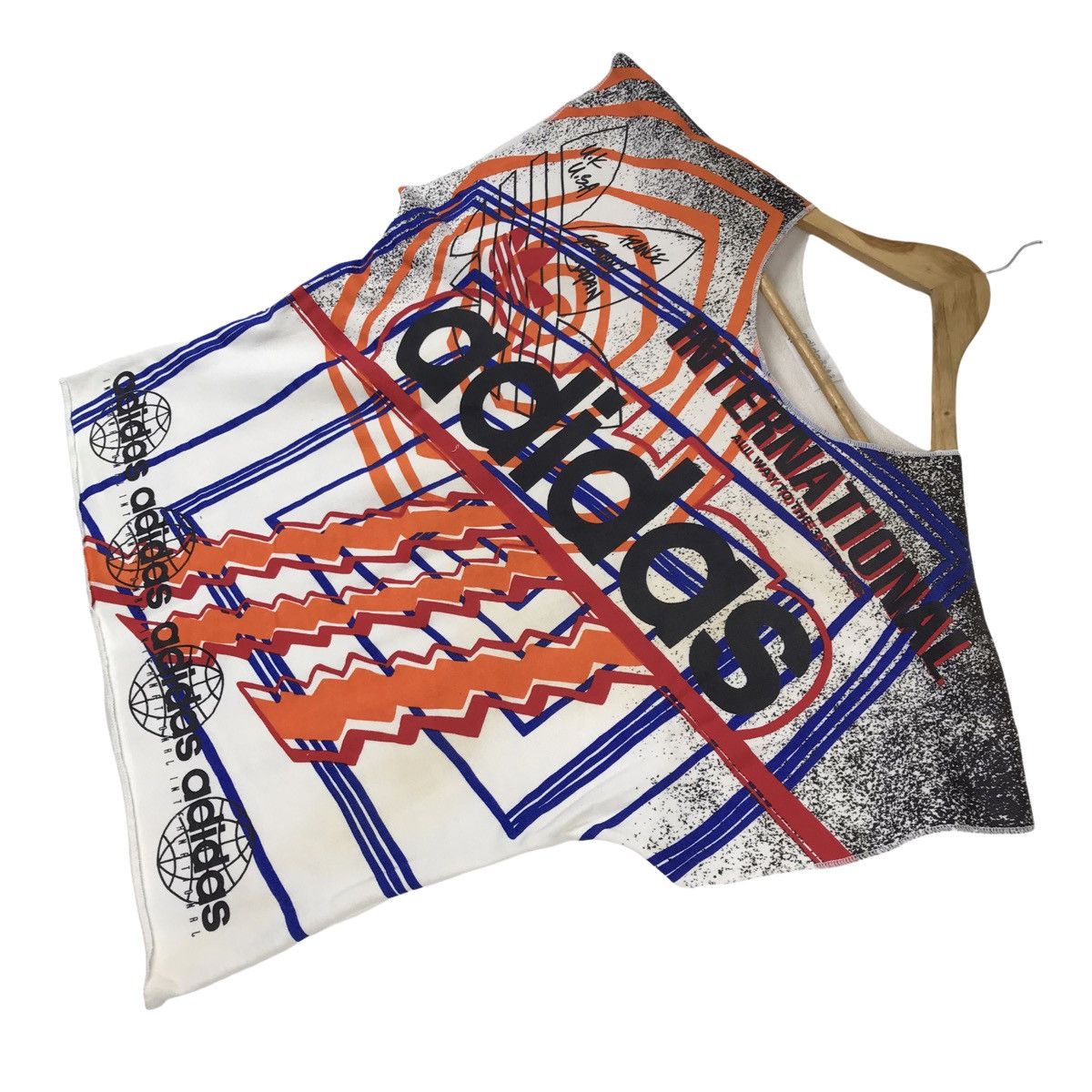 Adidas Vintage 90s Adidas International All Over Print Shirt Size US M / EU 48-50 / 2 - 6 Thumbnail