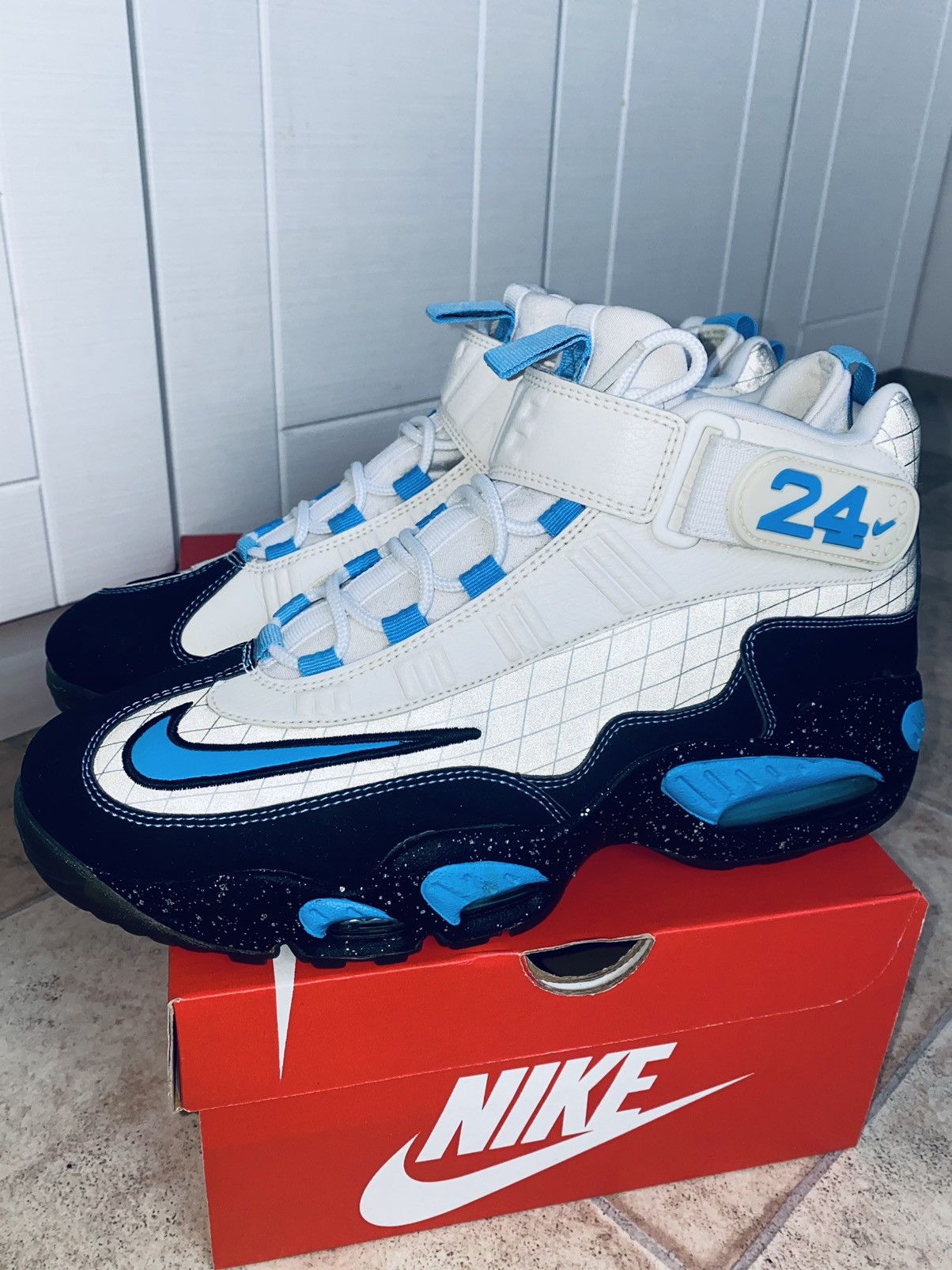 Jordan Brand × Supreme NikeLab Air Max Griffey ACG Atmos Size US 11 / EU 44 - 4 Thumbnail