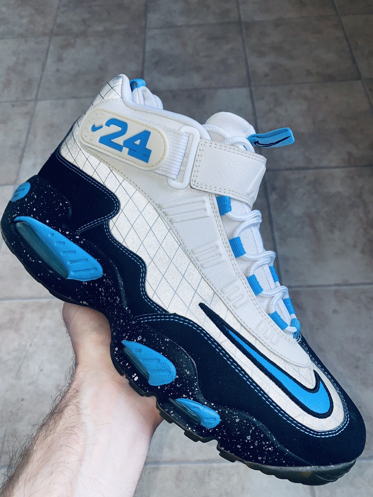 Jordan Brand × Supreme NikeLab Air Max Griffey ACG Atmos Size US 11 / EU 44 - 13 Thumbnail