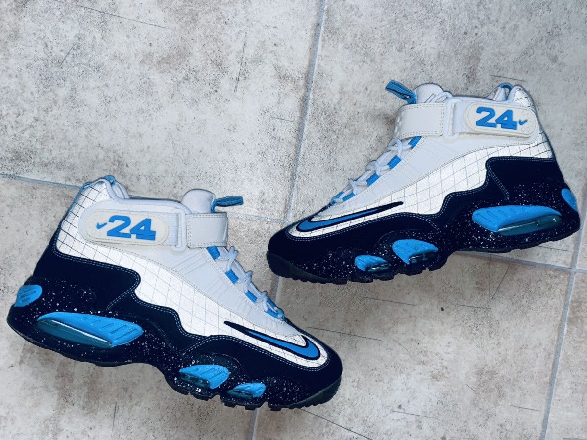 Jordan Brand × Supreme NikeLab Air Max Griffey ACG Atmos Size US 11 / EU 44 - 11 Thumbnail