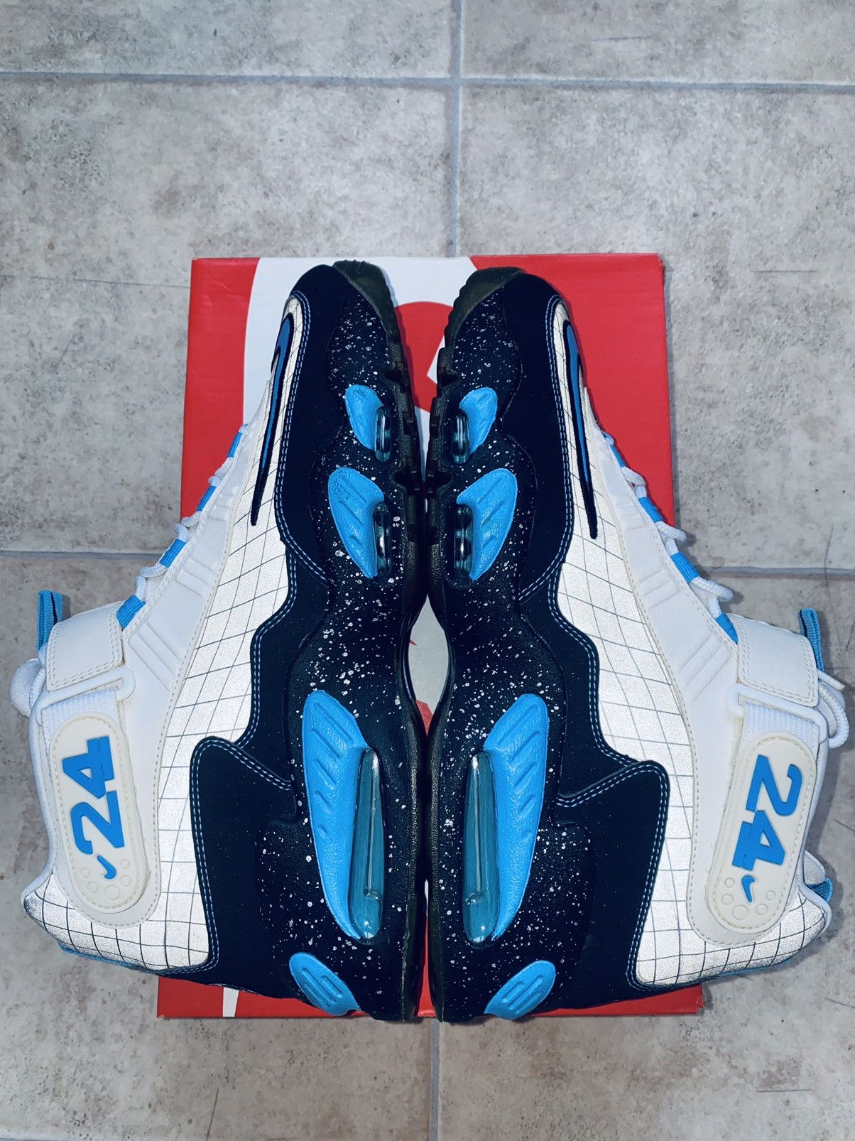 Jordan Brand × Supreme NikeLab Air Max Griffey ACG Atmos Size US 11 / EU 44 - 12 Thumbnail