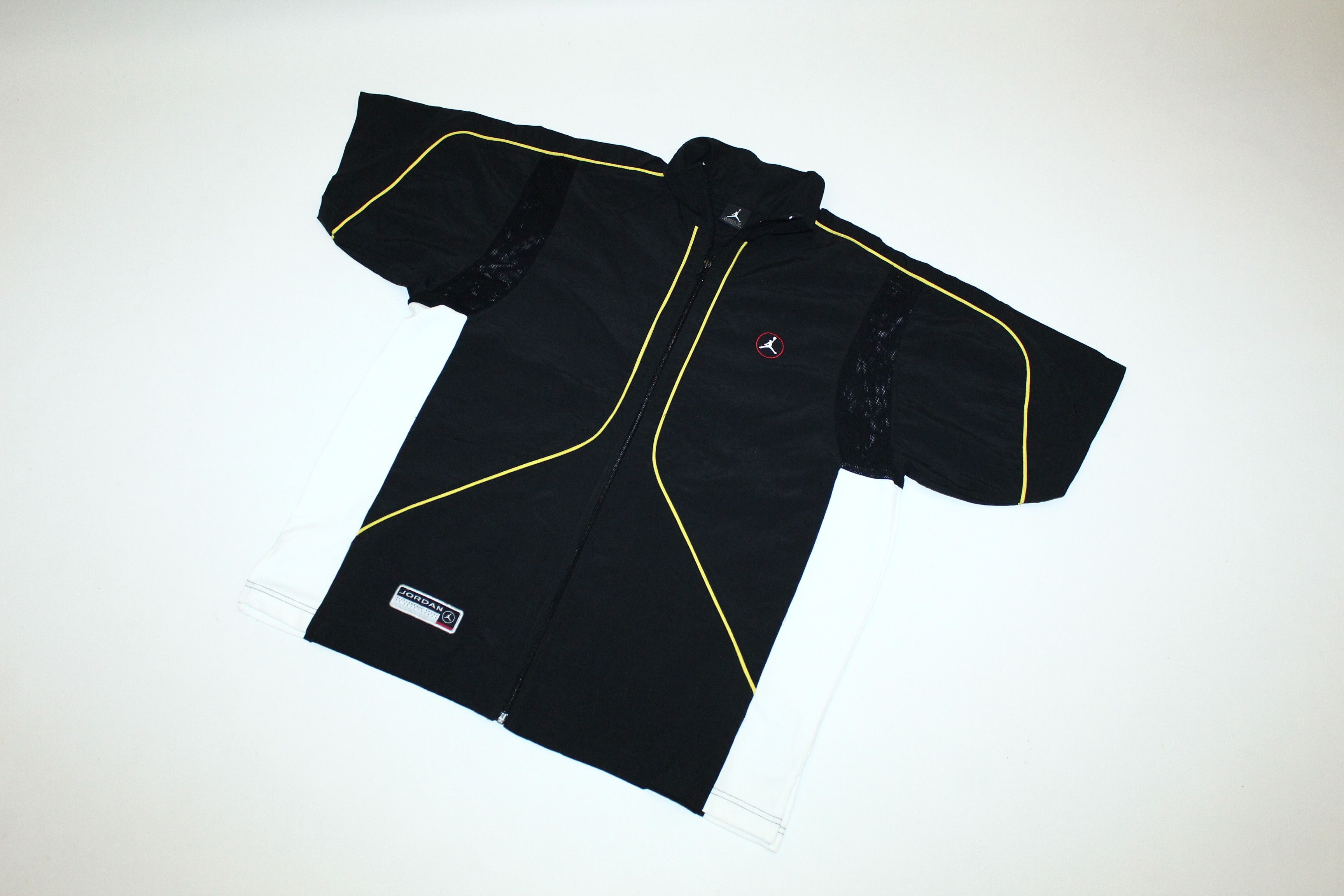 Jordan Brand 🔥 VTG 🔥 Jordan Sleeveless Track Jacket Size US XL / EU 56 / 4 - 2 Thumbnail