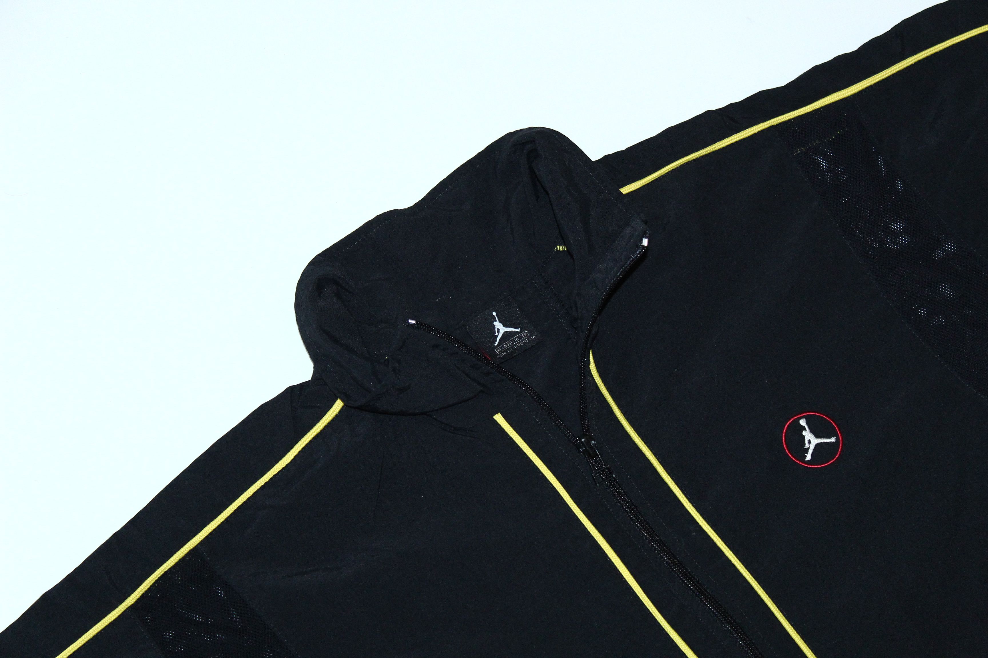 Jordan Brand 🔥 VTG 🔥 Jordan Sleeveless Track Jacket Size US XL / EU 56 / 4 - 3 Thumbnail
