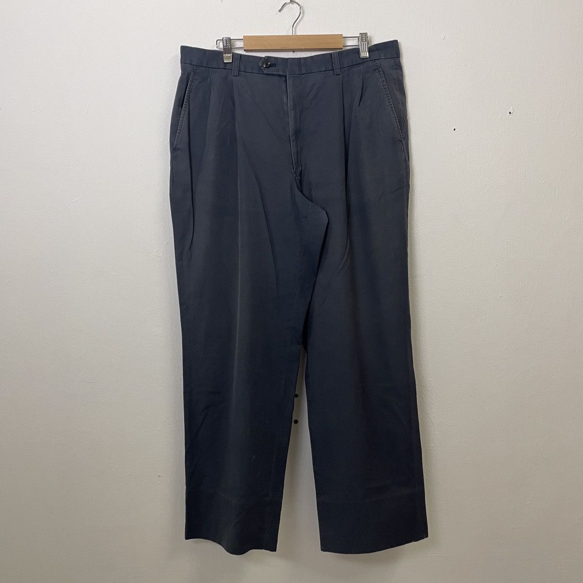 Burberry Vintage Burberry London Chino Pants Size US 34 / EU 50 - 1 Thumbnail