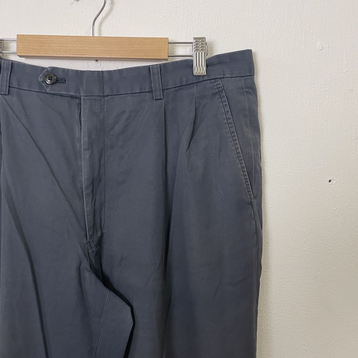 Burberry Vintage Burberry London Chino Pants Size US 34 / EU 50 - 2 Thumbnail