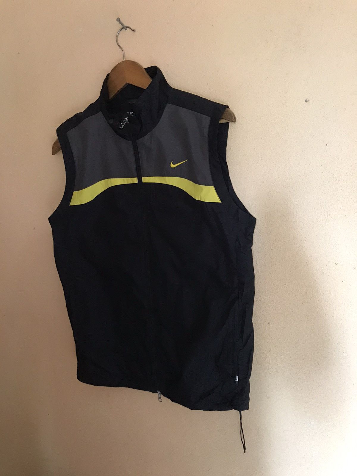 Nike RARE NIKE GOLF MULTICOLOR VEST JACKET Size US S / EU 44-46 / 1 - 2 Thumbnail
