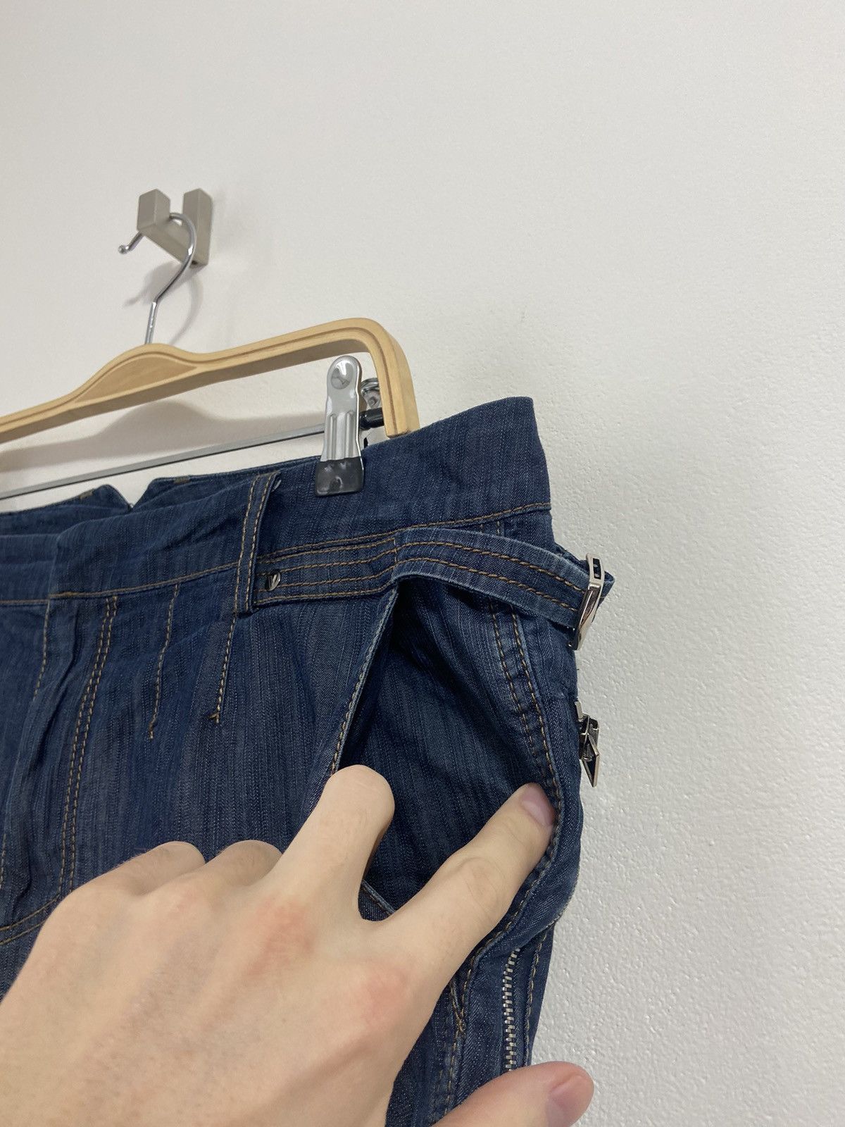 Versace Versace Jeans Shorts Size US 33 - 10 Thumbnail