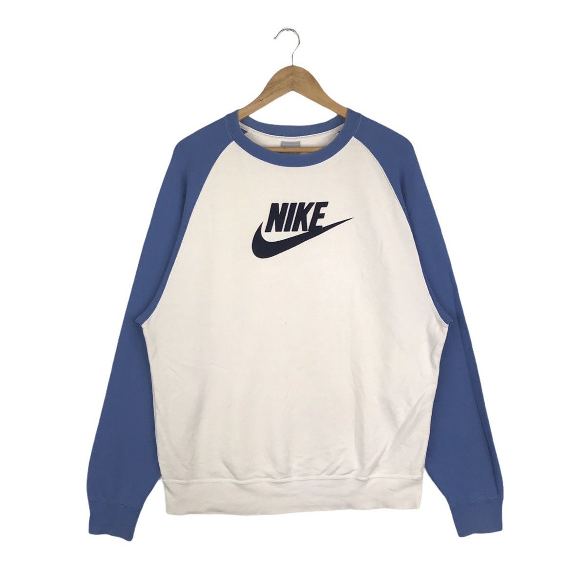 Nike Vintage Y2K Nike Swoosh Sweatshirt Size US L / EU 52-54 / 3 - 1 Thumbnail