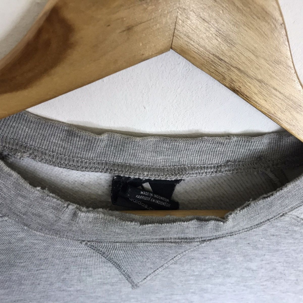 Adidas Vintage 00s Adidas Equipment Essentials Crewneck Sweatshirt Size US M / EU 48-50 / 2 - 12 Thumbnail