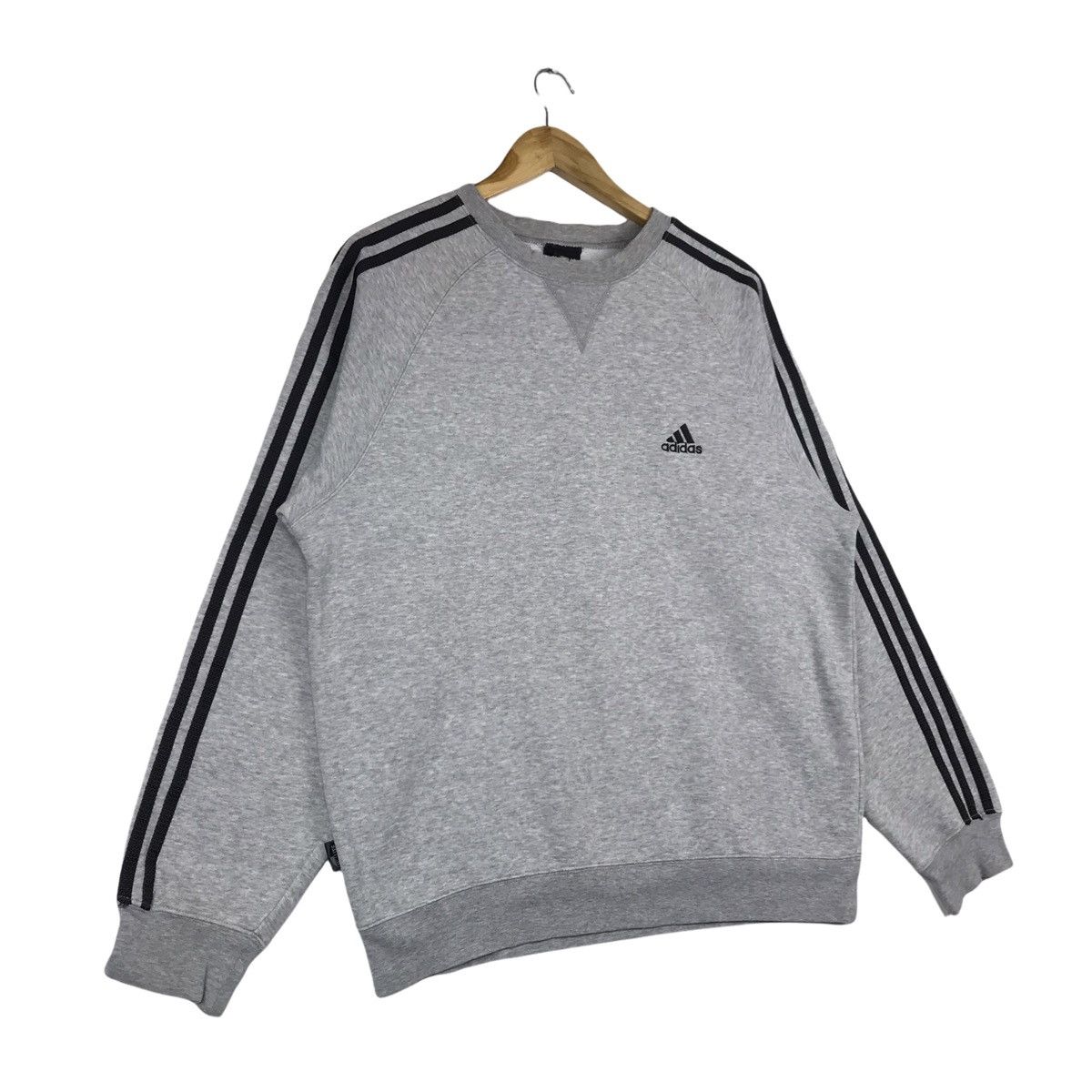 Adidas Vintage 00s Adidas Equipment Essentials Crewneck Sweatshirt Size US M / EU 48-50 / 2 - 4 Thumbnail