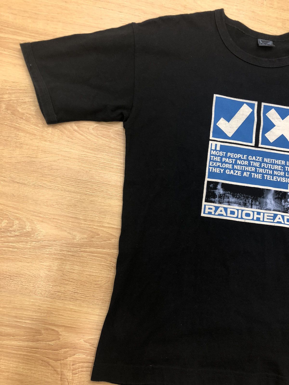 Band Tees Vintage 1999 Radiohead Size US L / EU 52-54 / 3 - 4 Thumbnail