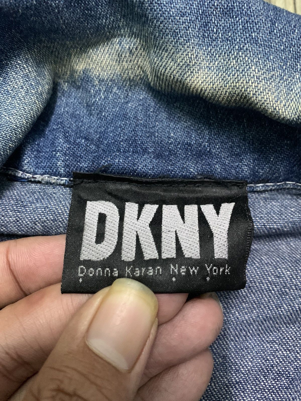 DKNY Nice DKNY Donna Karan Denim Shirt Size US XL / EU 56 / 4 - 6 Thumbnail