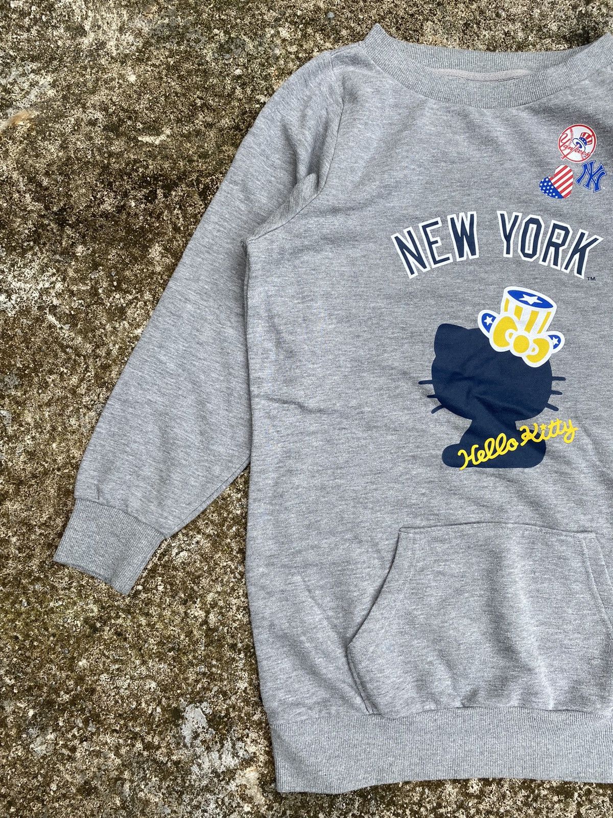 MLB Vintage New York Yankees X Hello Kitty by Caitac Family Size M / US 6-8 / IT 42-44 - 2 Thumbnail