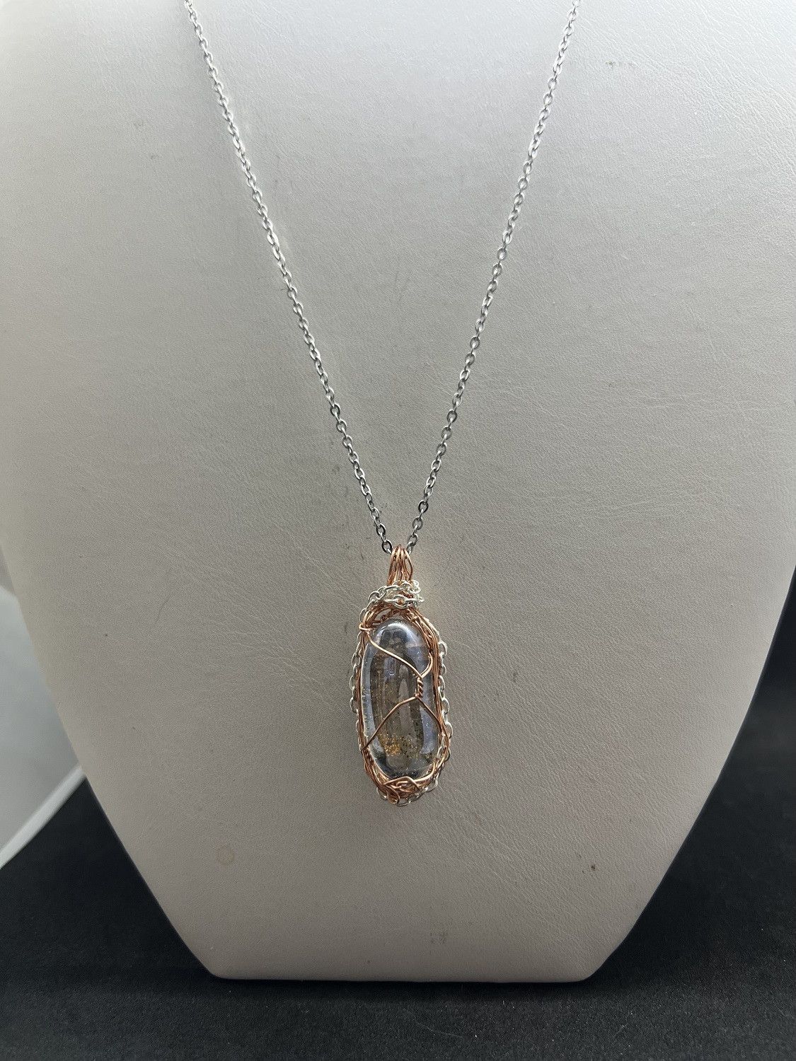 Handmade Gold sand pendant chain necklace Size ONE SIZE - 1 Thumbnail