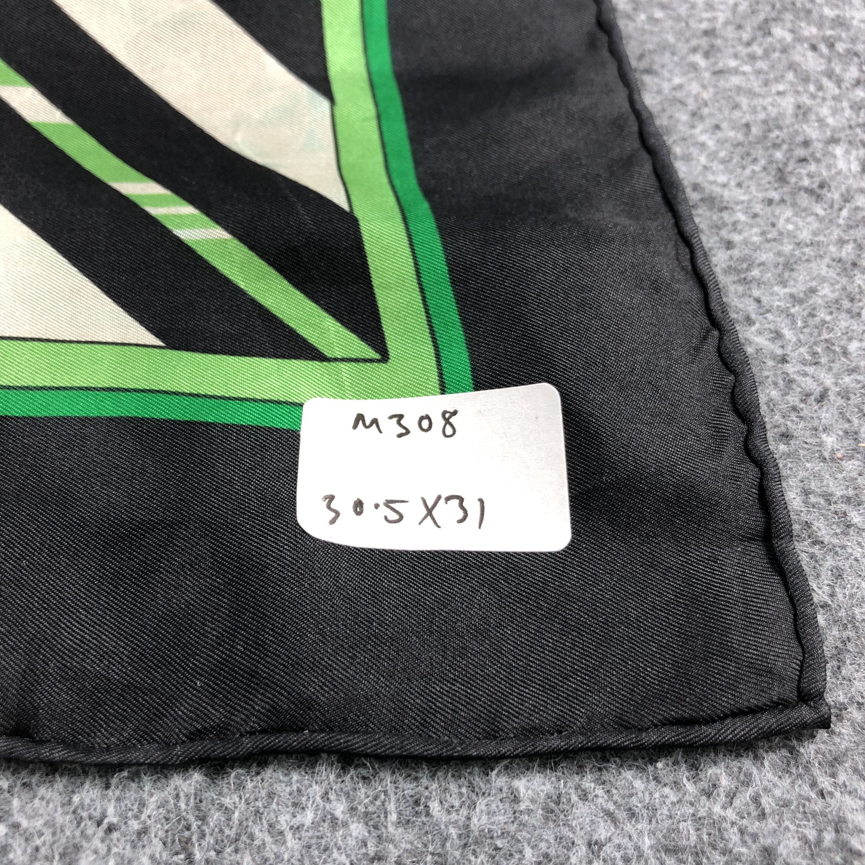 Pierre Cardin Pierre Cardin Abstract Design Silk Scarf M308 Size ONE SIZE - 10 Thumbnail