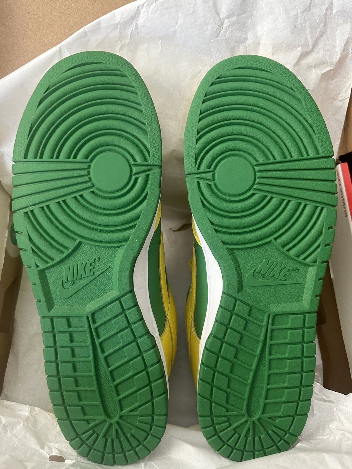 Nike Nike Dunk Low Reverse Brazil Size US 11 / EU 44 - 10 Thumbnail