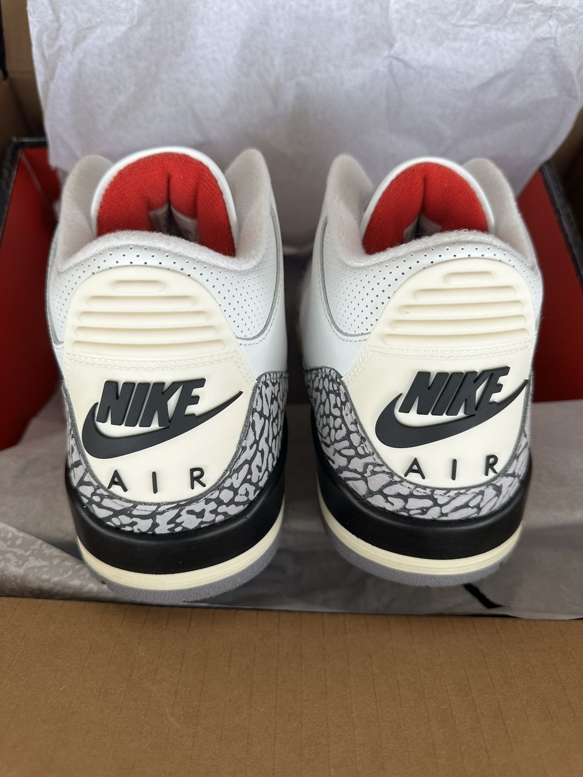 Jordan Brand Jordan 3 Retro White Cement Size US 7 / EU 40 - 6 Thumbnail