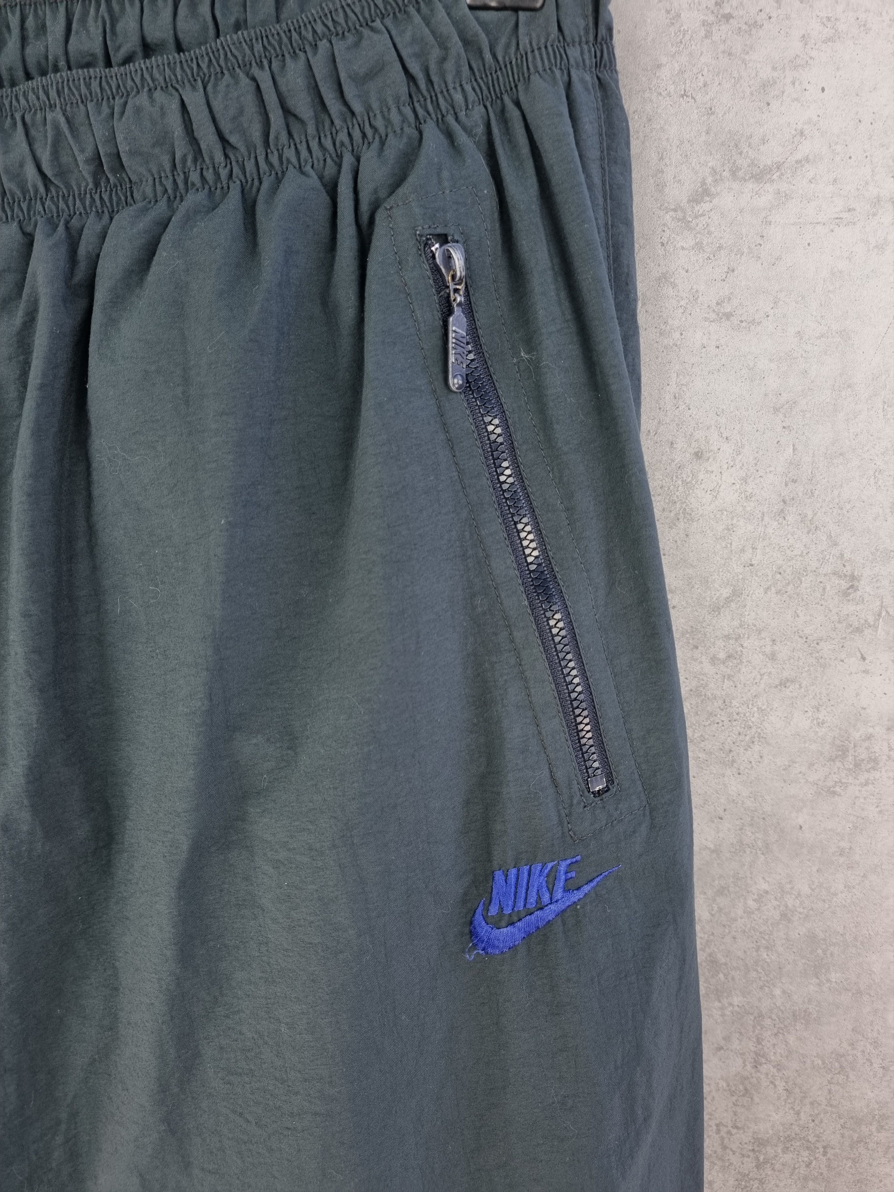 Nike × Vintage 90s NIKE Vintage Rare Design Nylon sport Pant Size US 32 / EU 48 - 11 Thumbnail