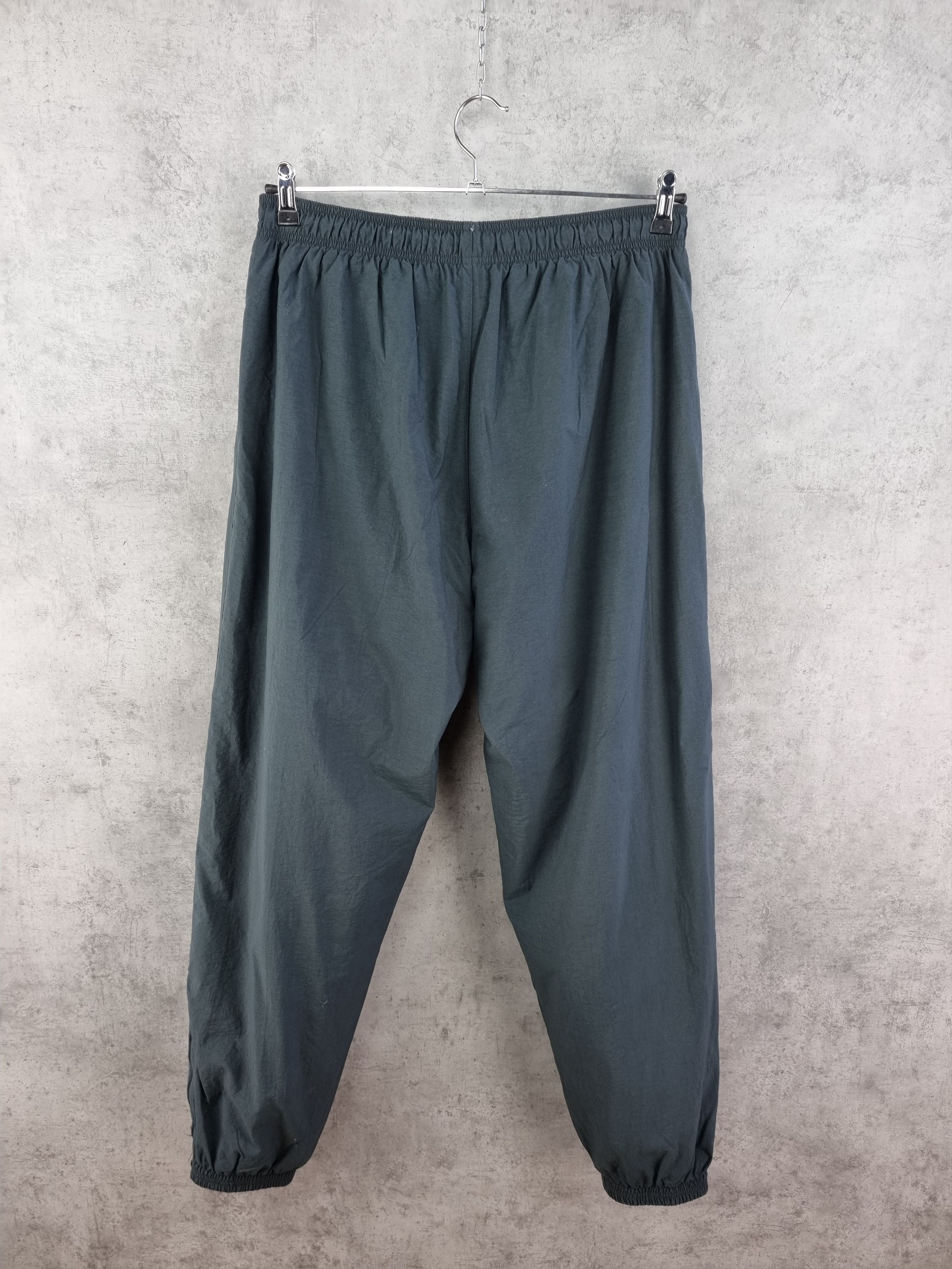 Nike × Vintage 90s NIKE Vintage Rare Design Nylon sport Pant Size US 32 / EU 48 - 5 Thumbnail
