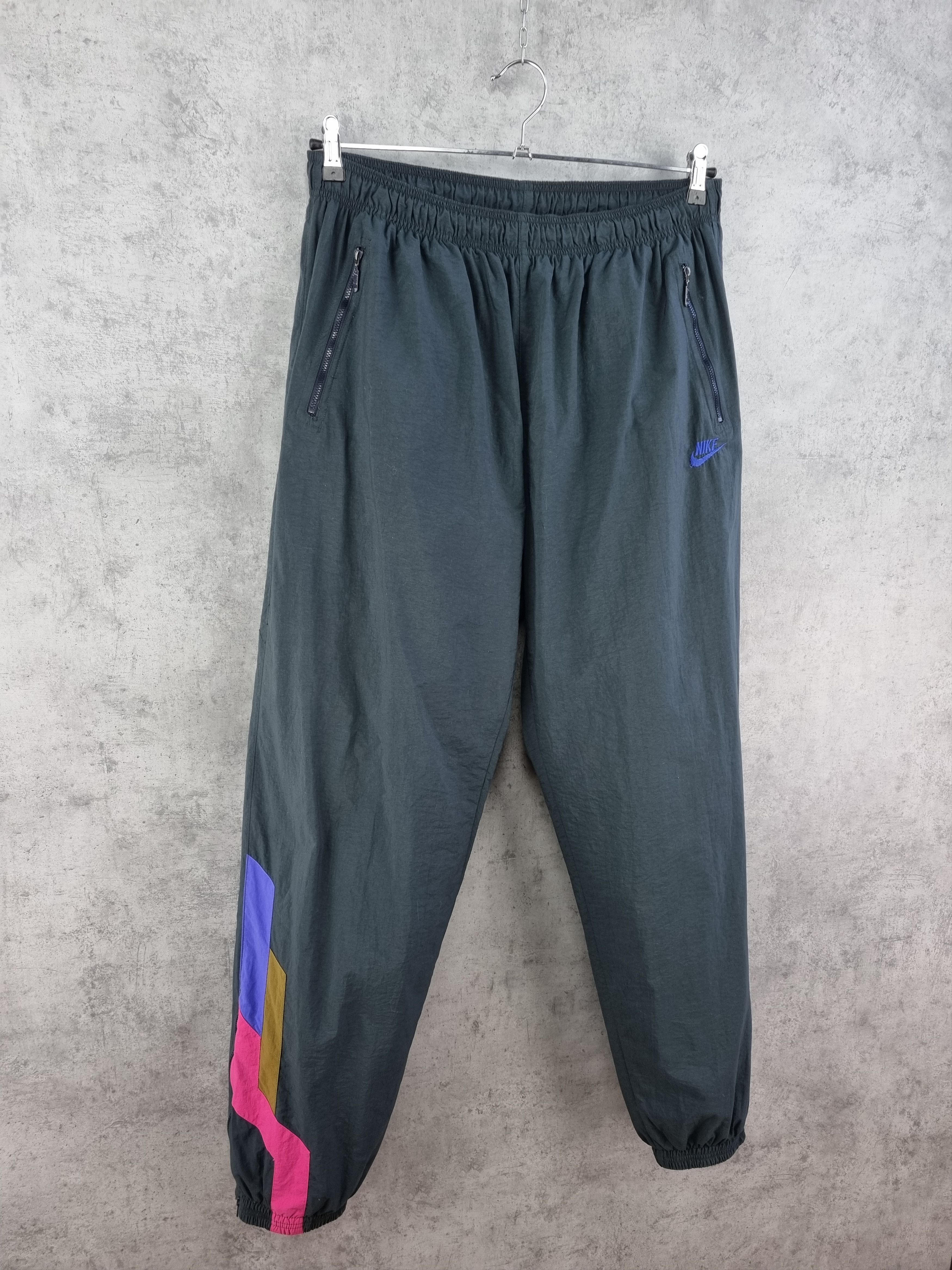 Nike × Vintage 90s NIKE Vintage Rare Design Nylon sport Pant Size US 32 / EU 48 - 1 Thumbnail