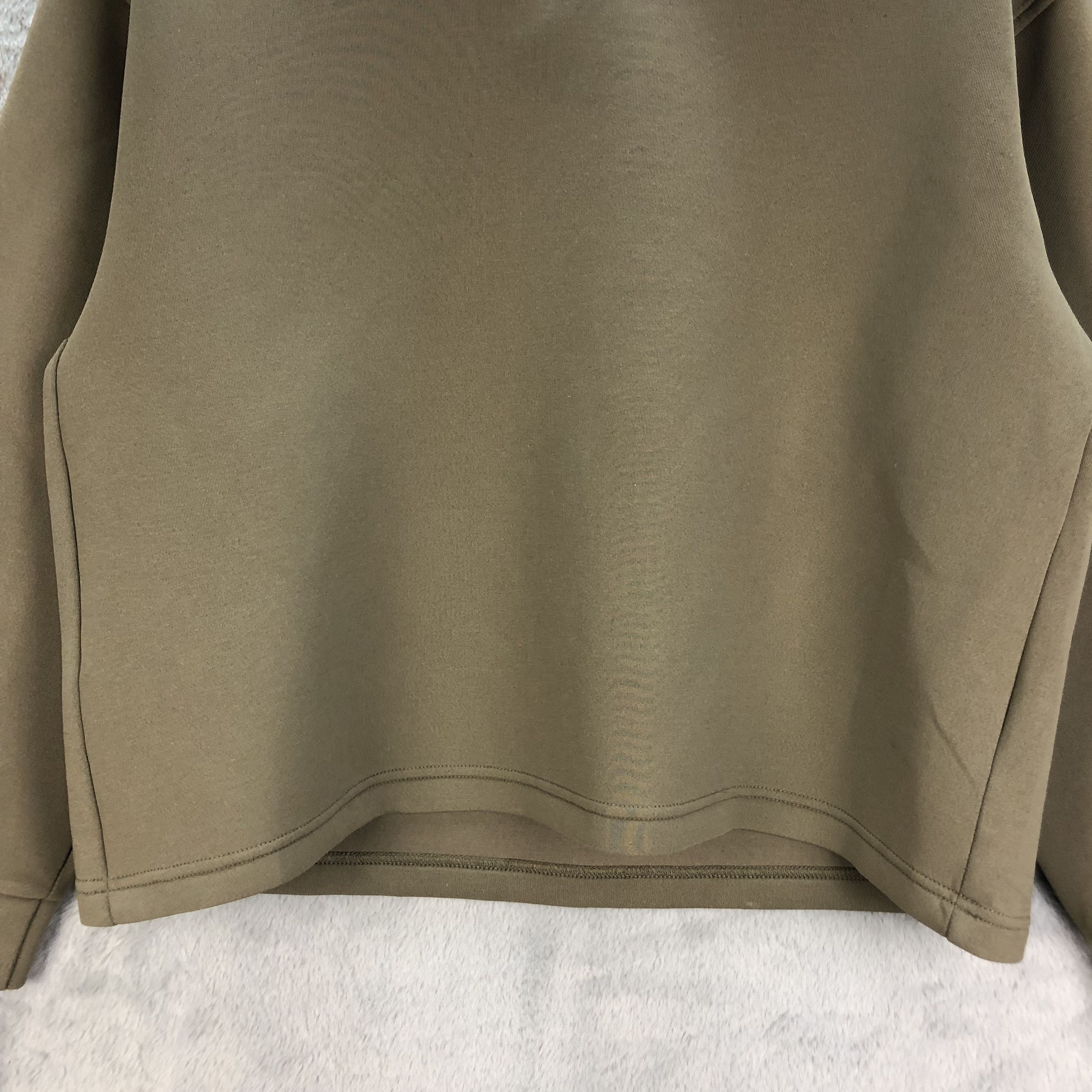 Japanese Brand UNIQLO CROPPED PULLOVER HOODIES #6525-71 Size L / US 10 / IT 46 - 3 Thumbnail