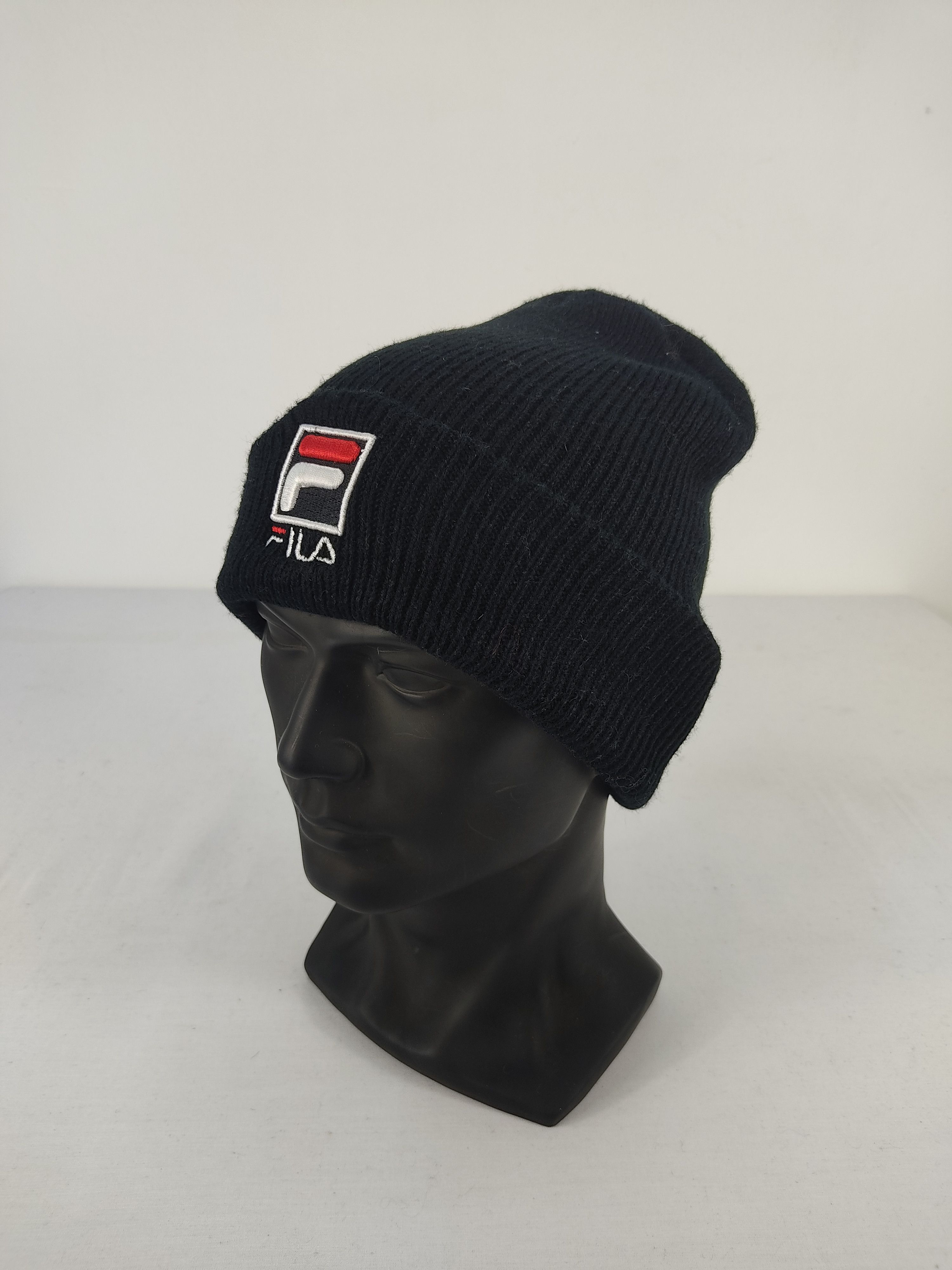 Fila × Vintage Fila Beanie / Snow Hat / Snow Cap Size ONE SIZE - 1 Thumbnail
