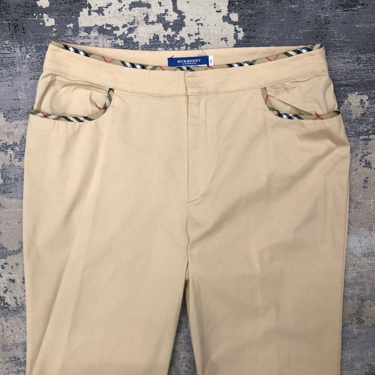 Burberry P127 BURBERY LONDON BLUE LABEL NOVA CHECK FLARED PANTS Size 26" / US 2 / IT 38 - 3 Thumbnail