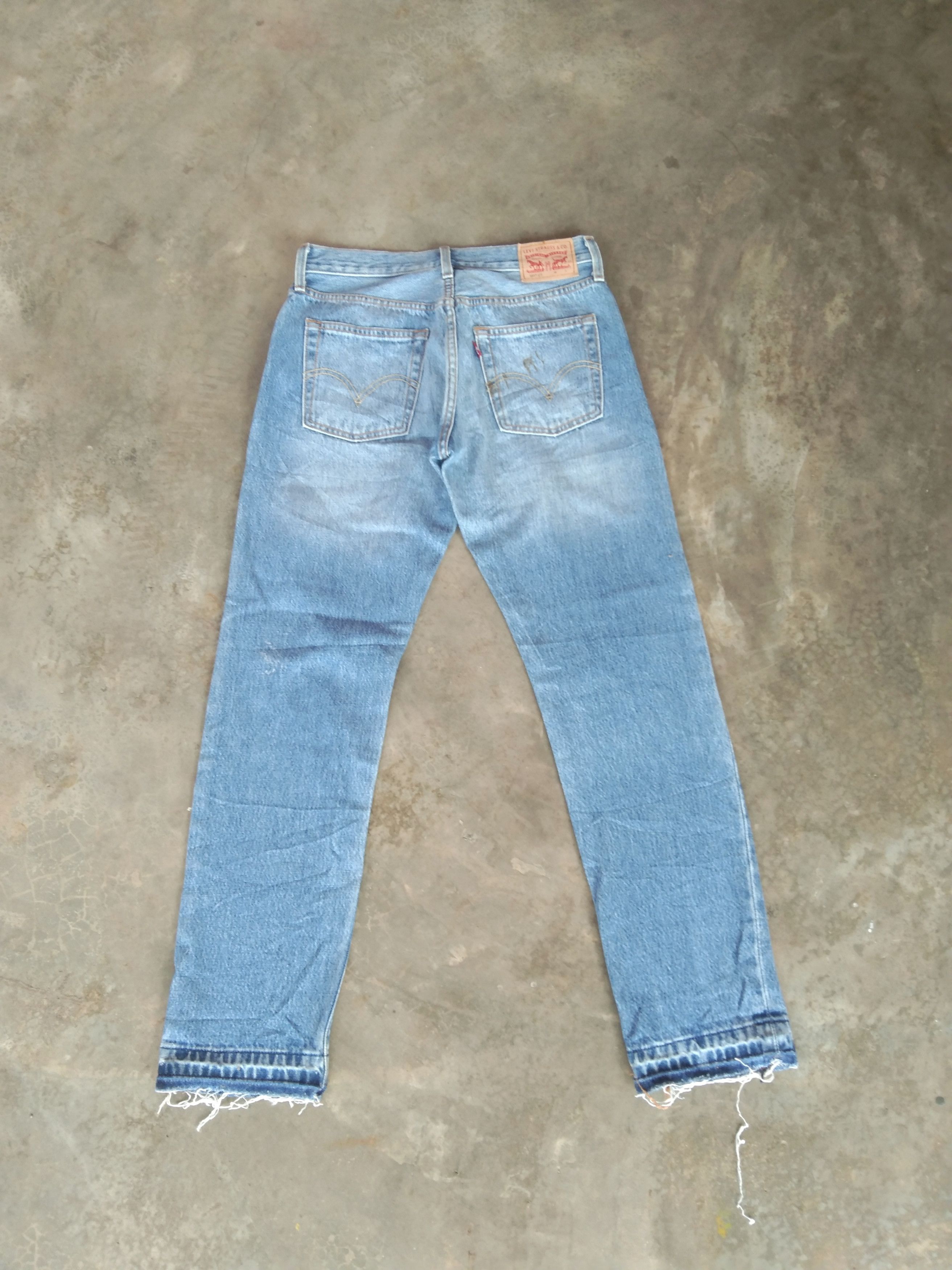 Levi's Vintage Levi's 501 Released Hem Distressed Jeans 28x28 Size US 28 / EU 44 - 2 Thumbnail