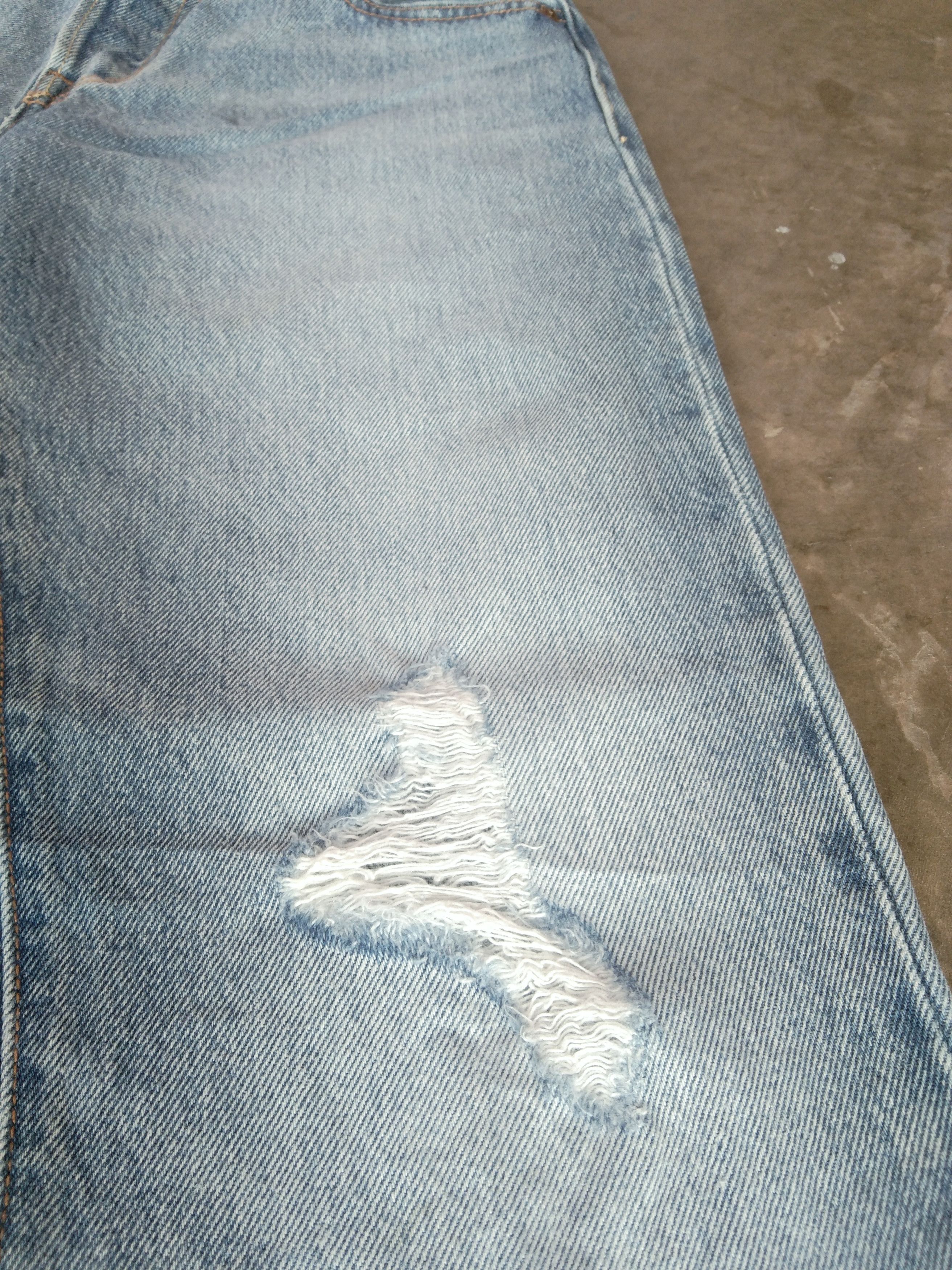 Levi's Vintage Levi's 501 Released Hem Distressed Jeans 28x28 Size US 28 / EU 44 - 6 Thumbnail