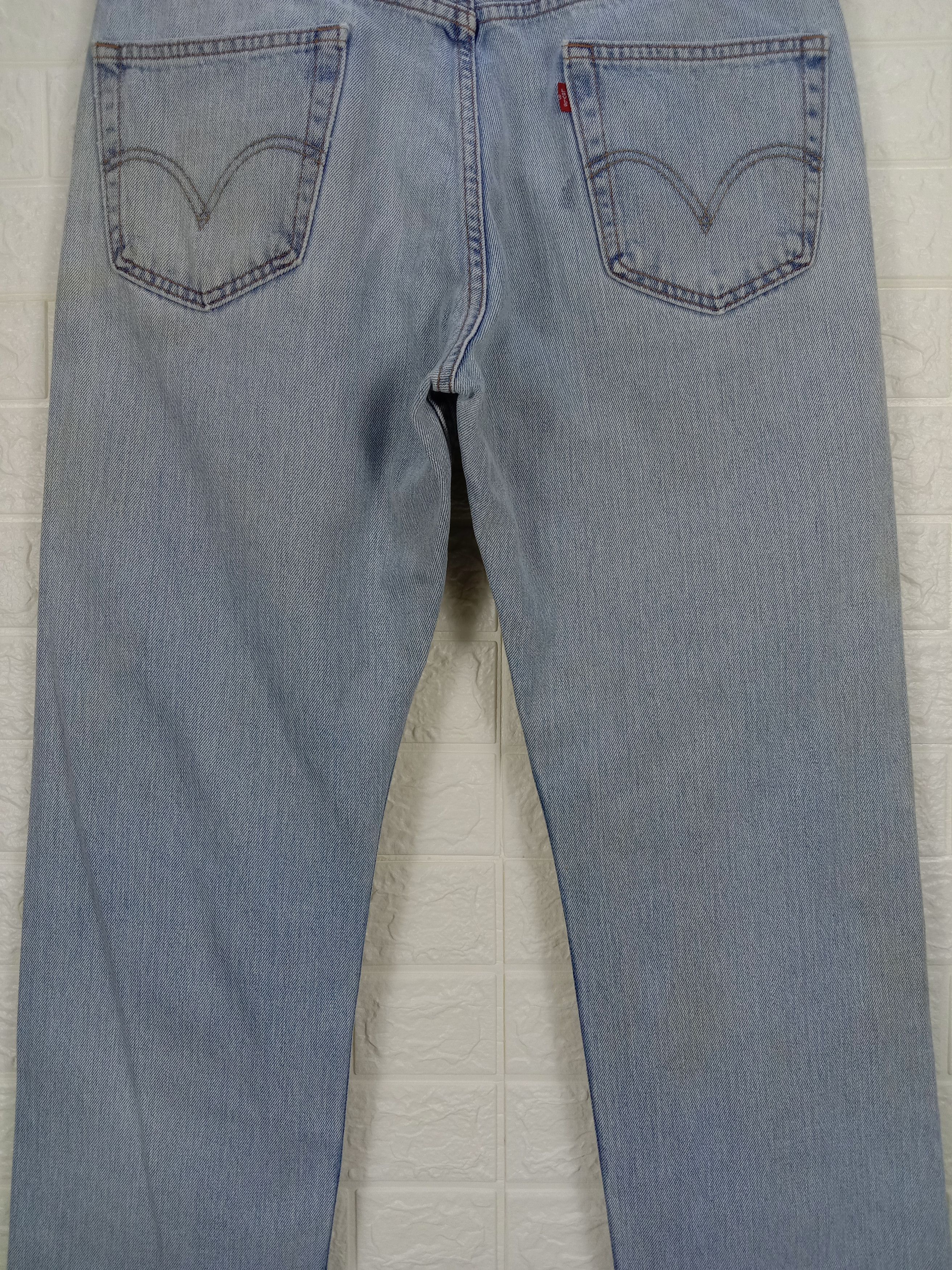 Levi's Vintage Levi's 505 Jeans Light Wash Regular Fit Denim Size US 36 / EU 52 - 7 Thumbnail