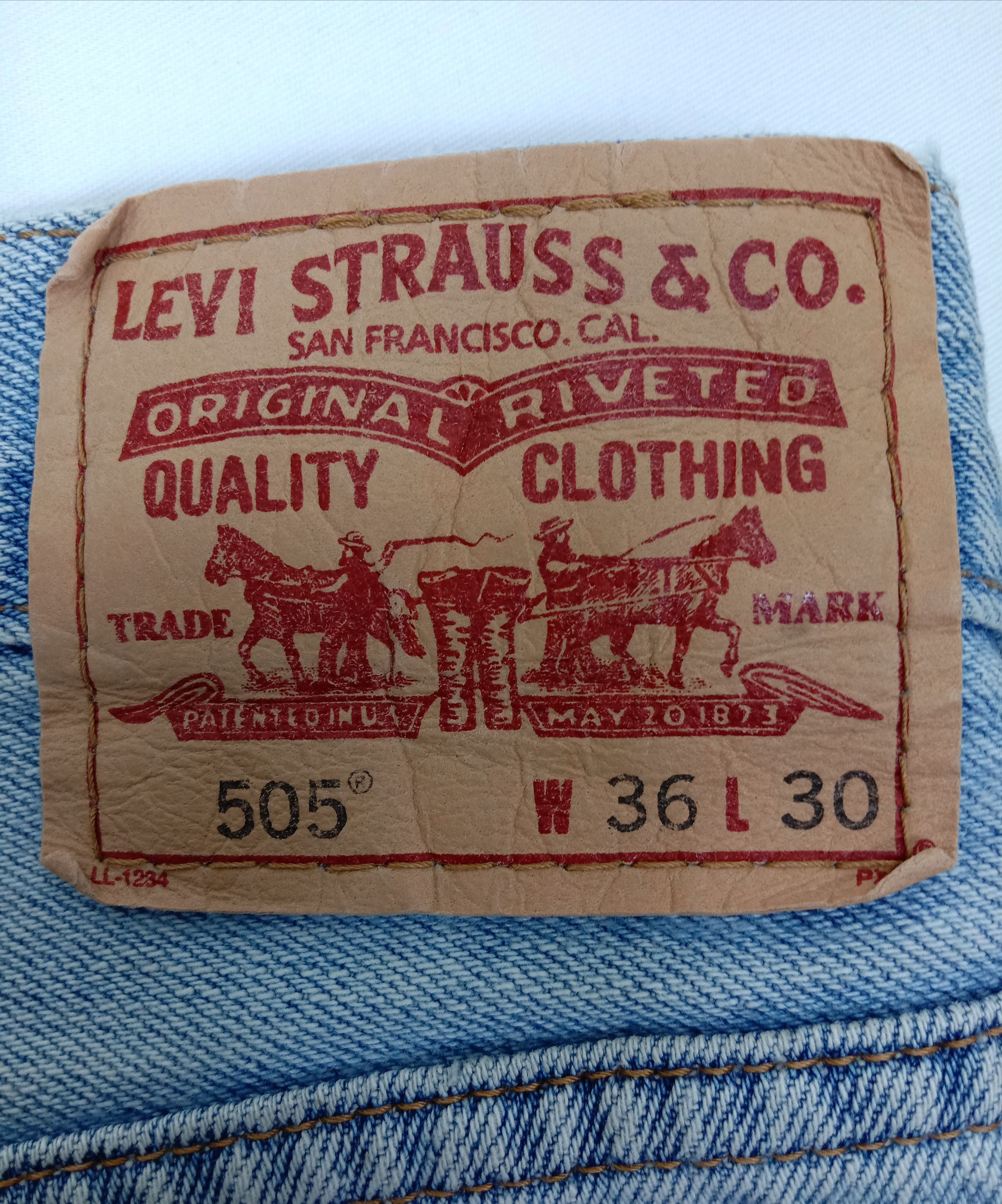 Levi's Vintage Levi's 505 Jeans Light Wash Regular Fit Denim Size US 36 / EU 52 - 17 Thumbnail