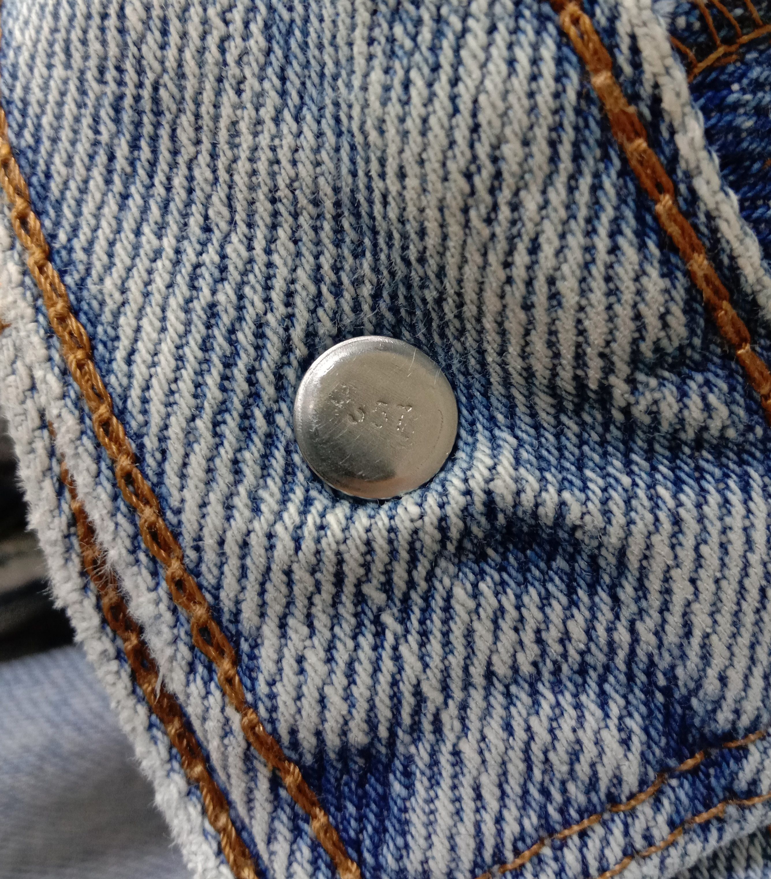 Levi's Vintage Levi's 505 Jeans Light Wash Regular Fit Denim Size US 36 / EU 52 - 11 Thumbnail