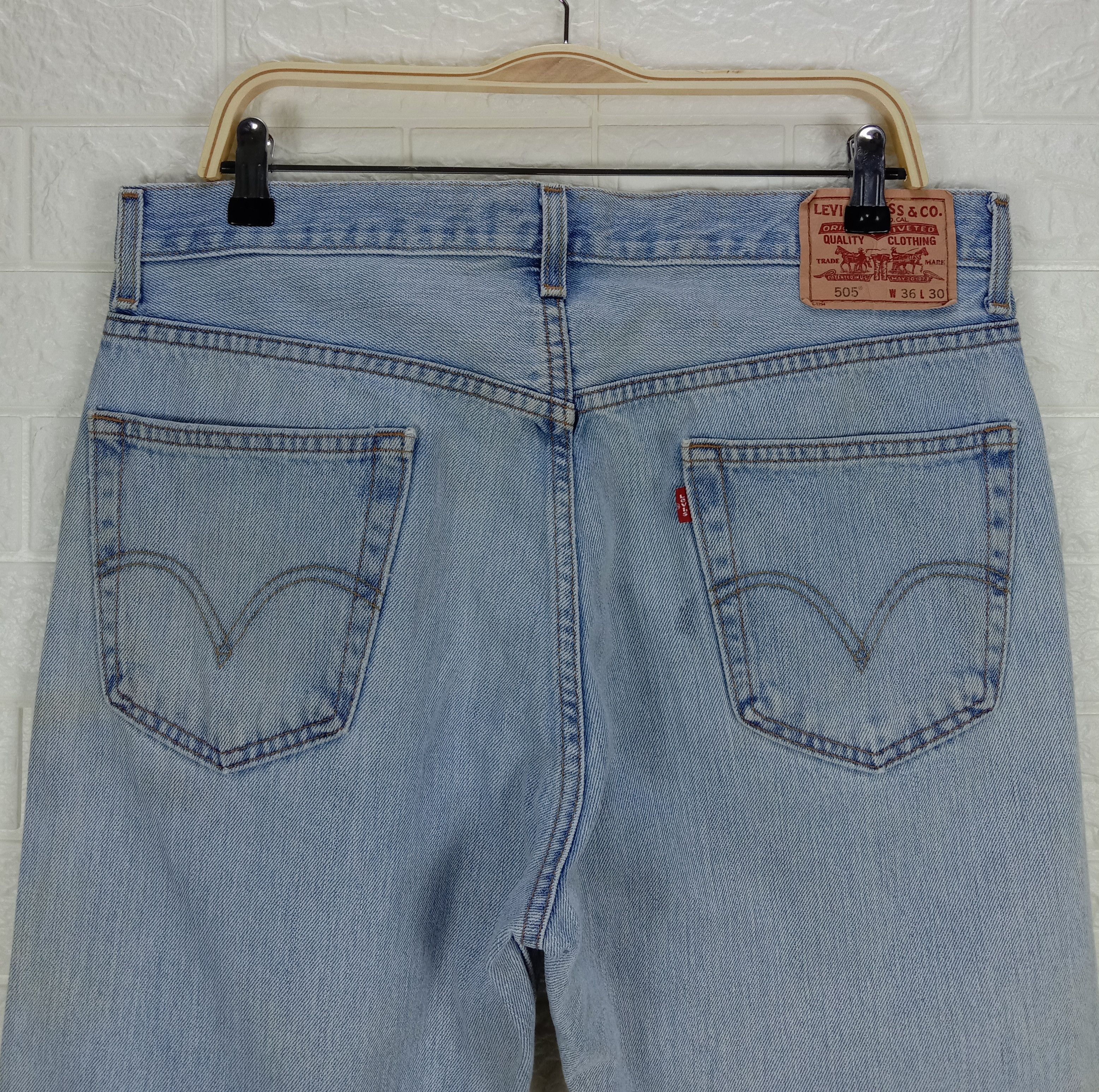 Levi's Vintage Levi's 505 Jeans Light Wash Regular Fit Denim Size US 36 / EU 52 - 6 Thumbnail