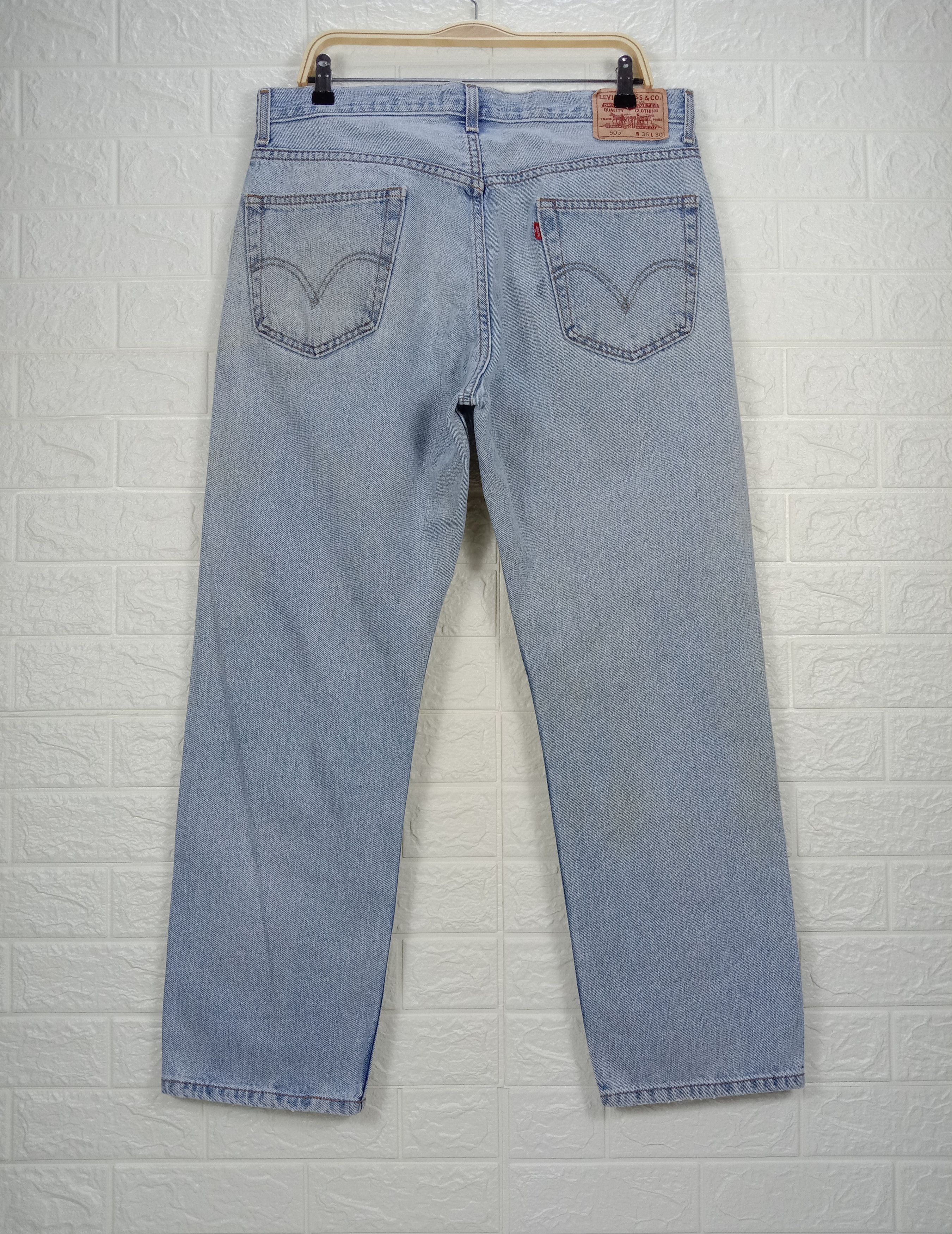 Levi's Vintage Levi's 505 Jeans Light Wash Regular Fit Denim Size US 36 / EU 52 - 5 Thumbnail