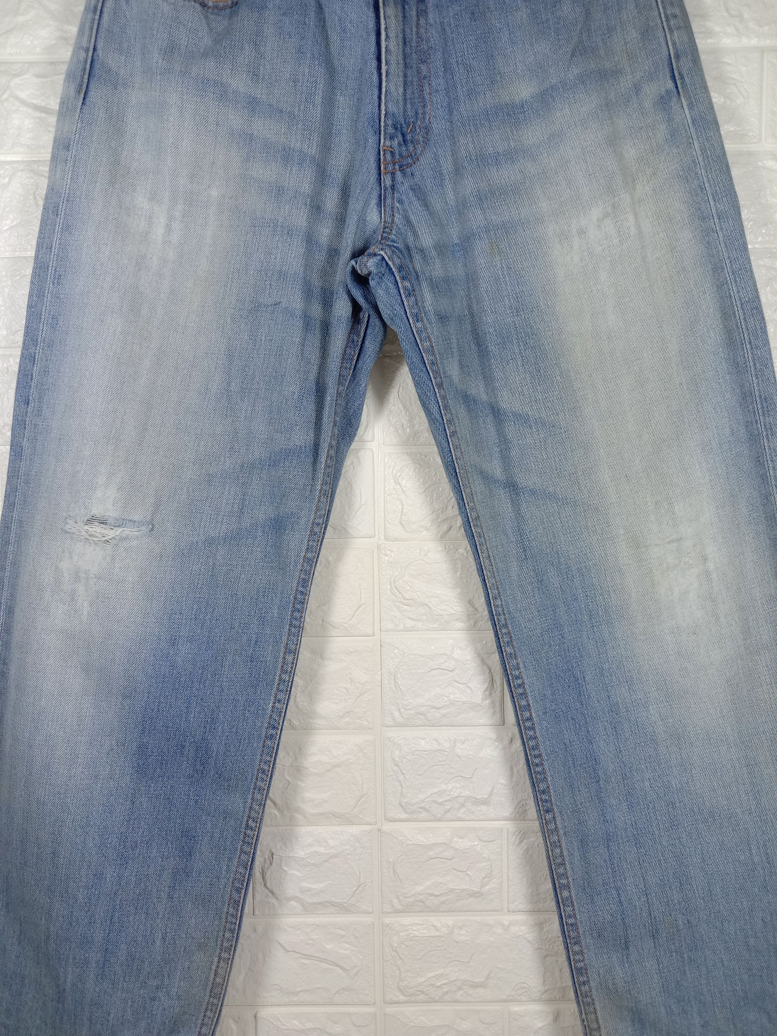 Levi's Vintage Levi’s 544 Jeans Light Wash Distressed Denim Size US 30 / EU 46 - 3 Thumbnail