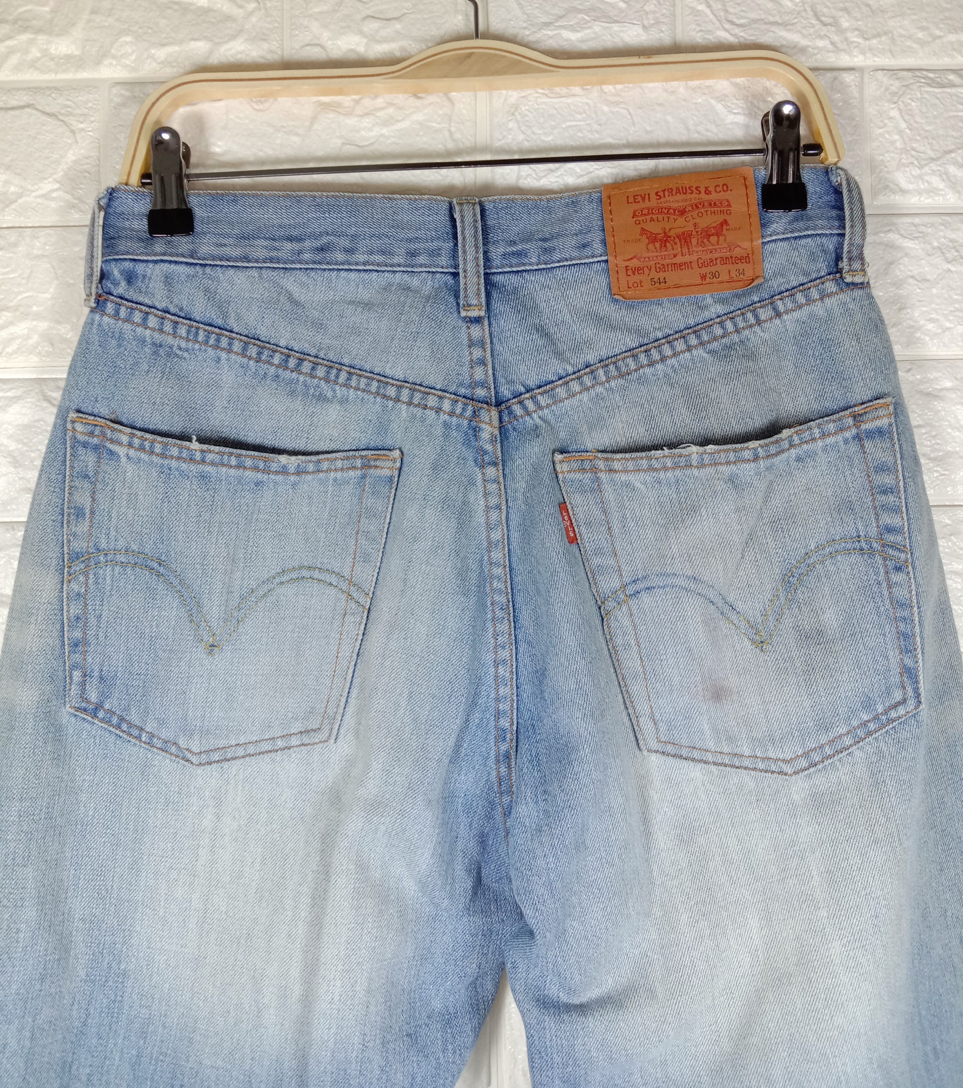 Levi's Vintage Levi’s 544 Jeans Light Wash Distressed Denim Size US 30 / EU 46 - 6 Thumbnail